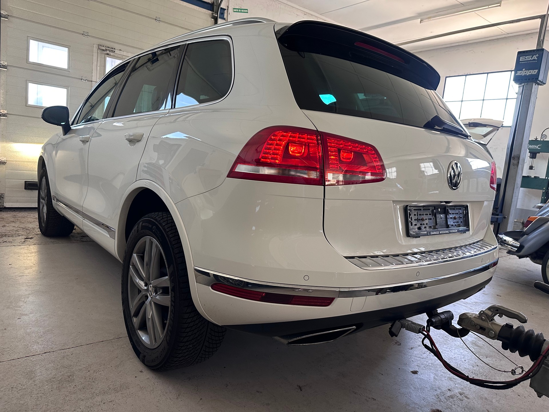 VW Touareg 3.0 TDI BMT Peak Tiptronic-image-5