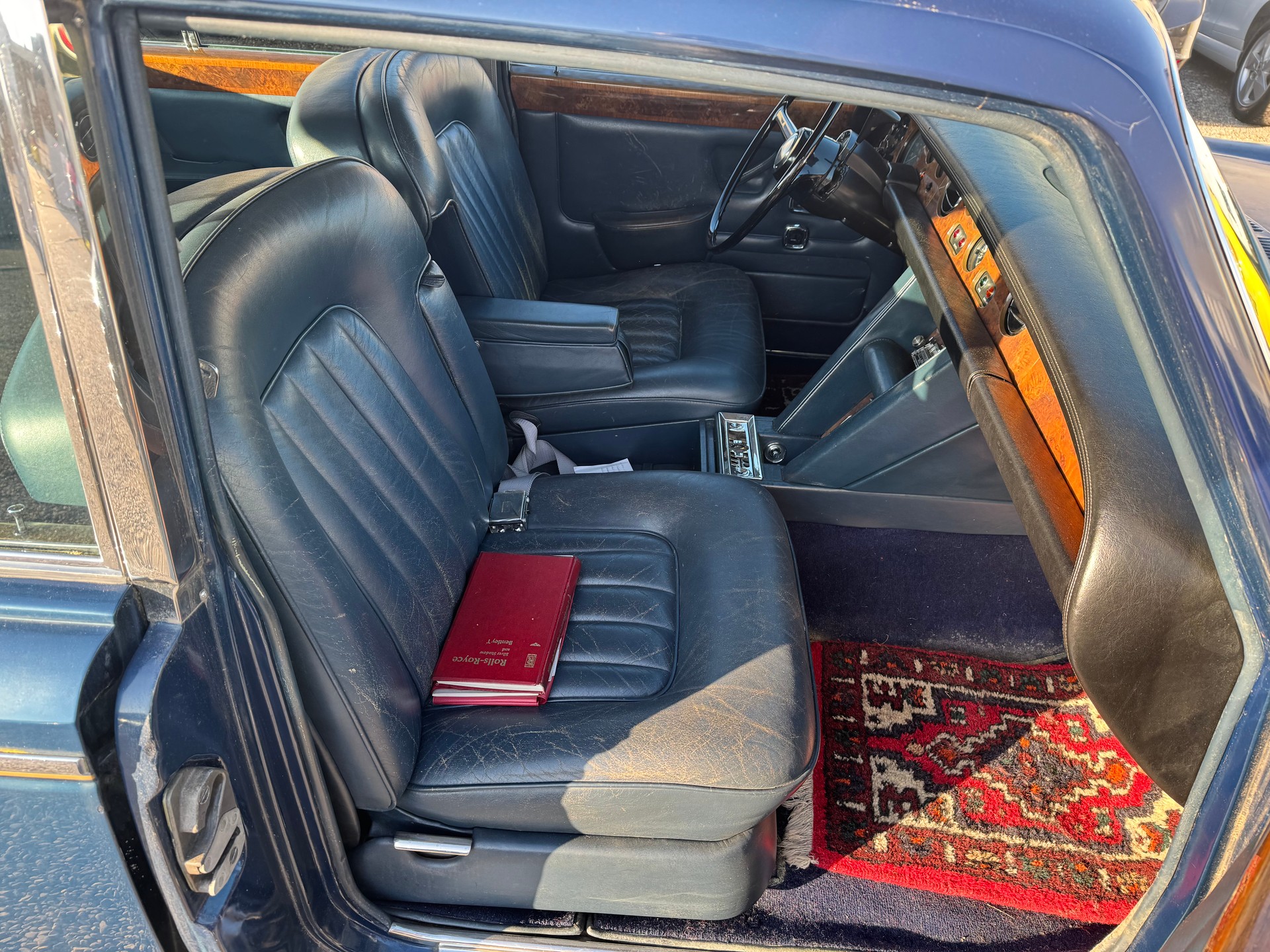 ROLLS-ROYCE Silver Shadow-image-7