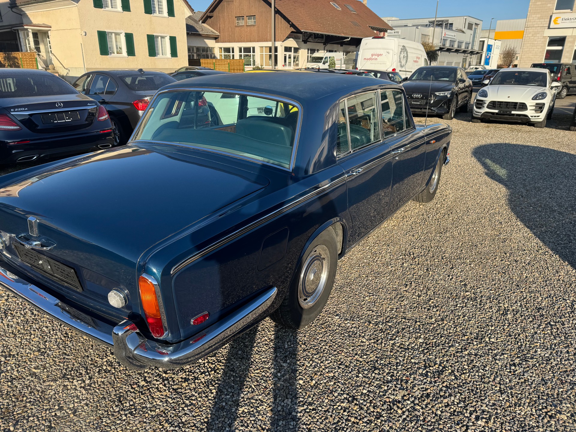 ROLLS-ROYCE Silver Shadow-image-4