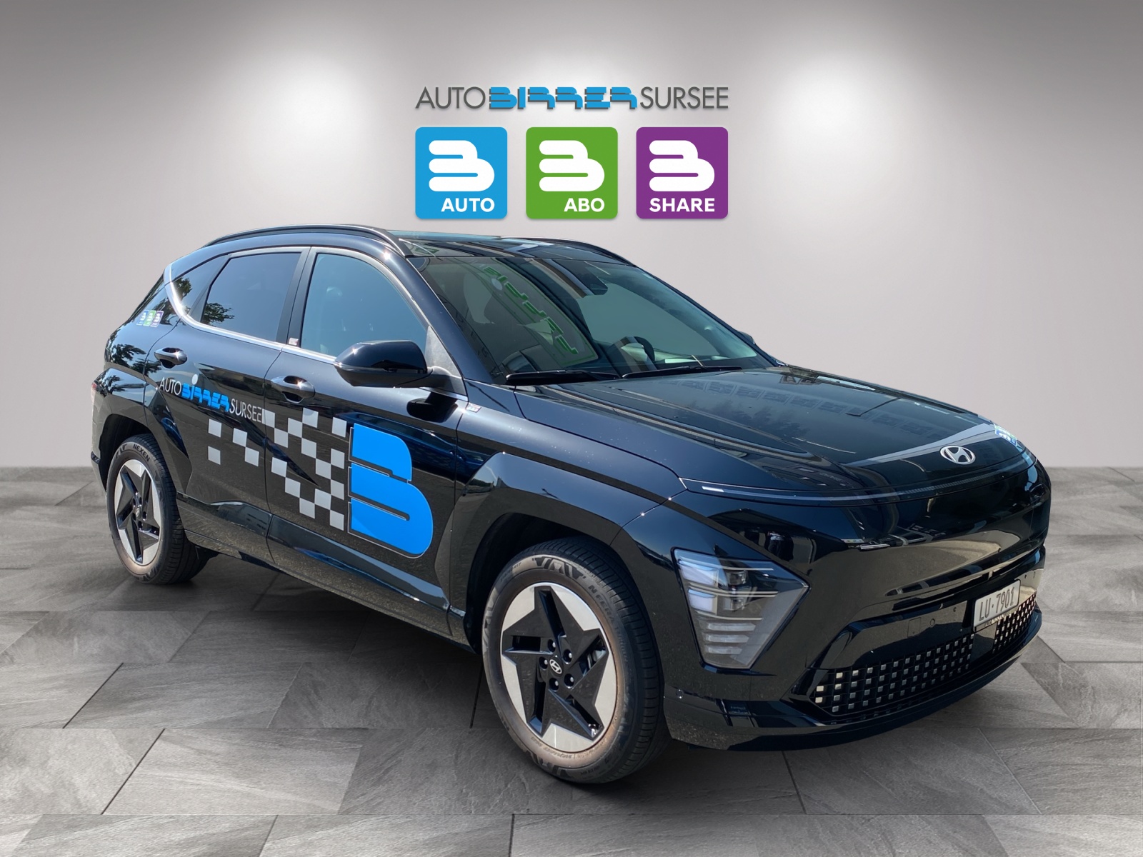HYUNDAI Kona Electric Vertex-showroom-element-2