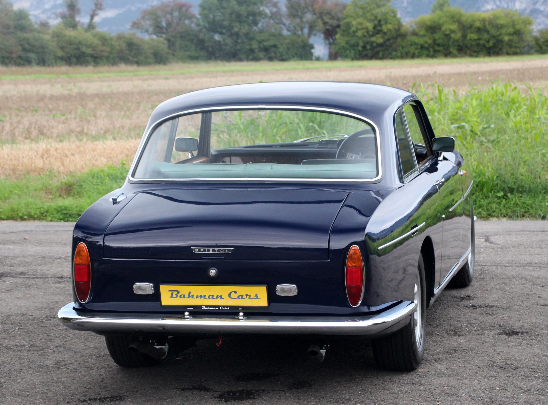 BRISTOL 411 Series 2-showroom-element-3