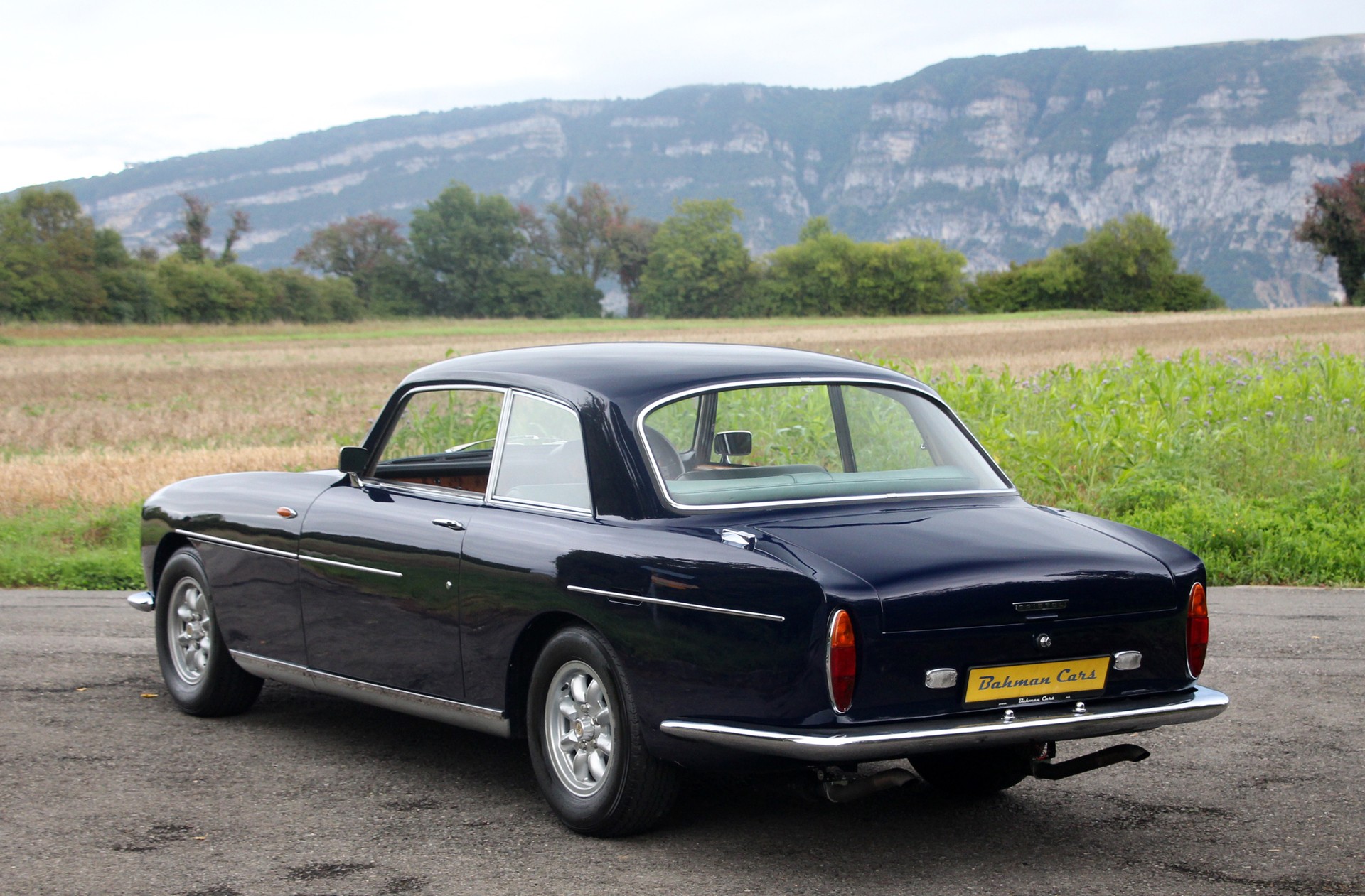 BRISTOL 411 Series 2-showroom-element-1