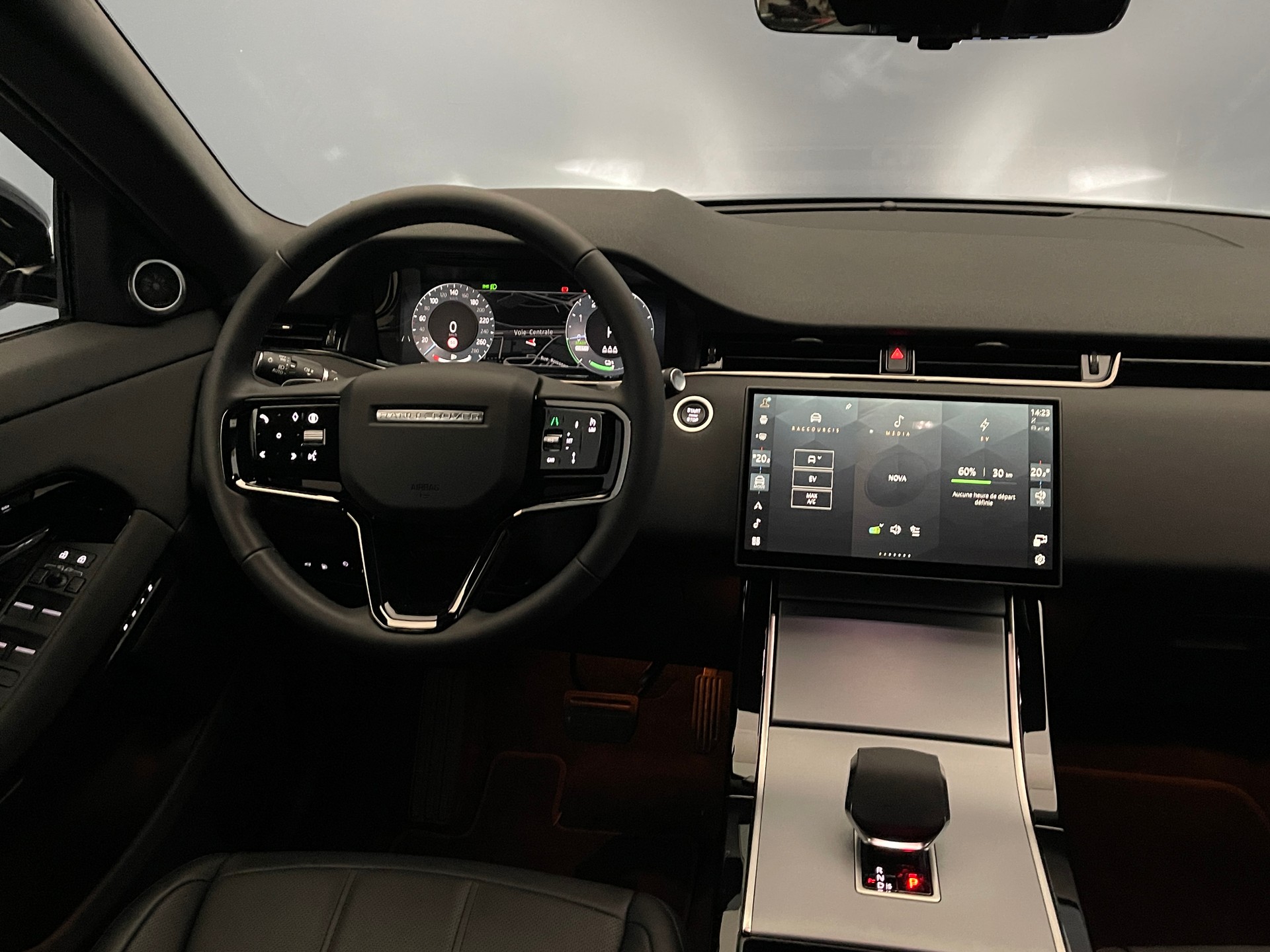LAND ROVER Range Rover Evoque 1.5 T 270e S-image-5