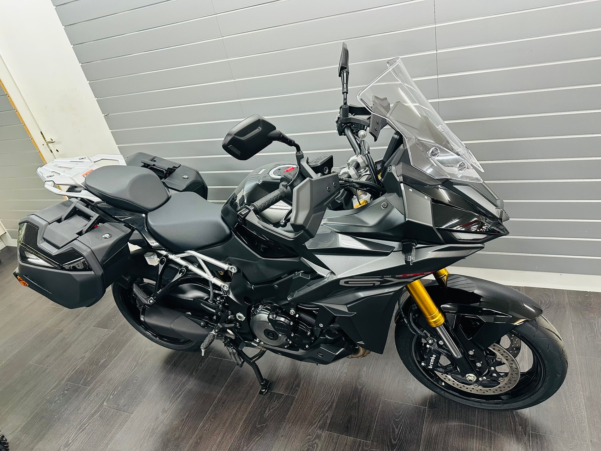 SUZUKI GSX-S 1000 GX Travel-image-5