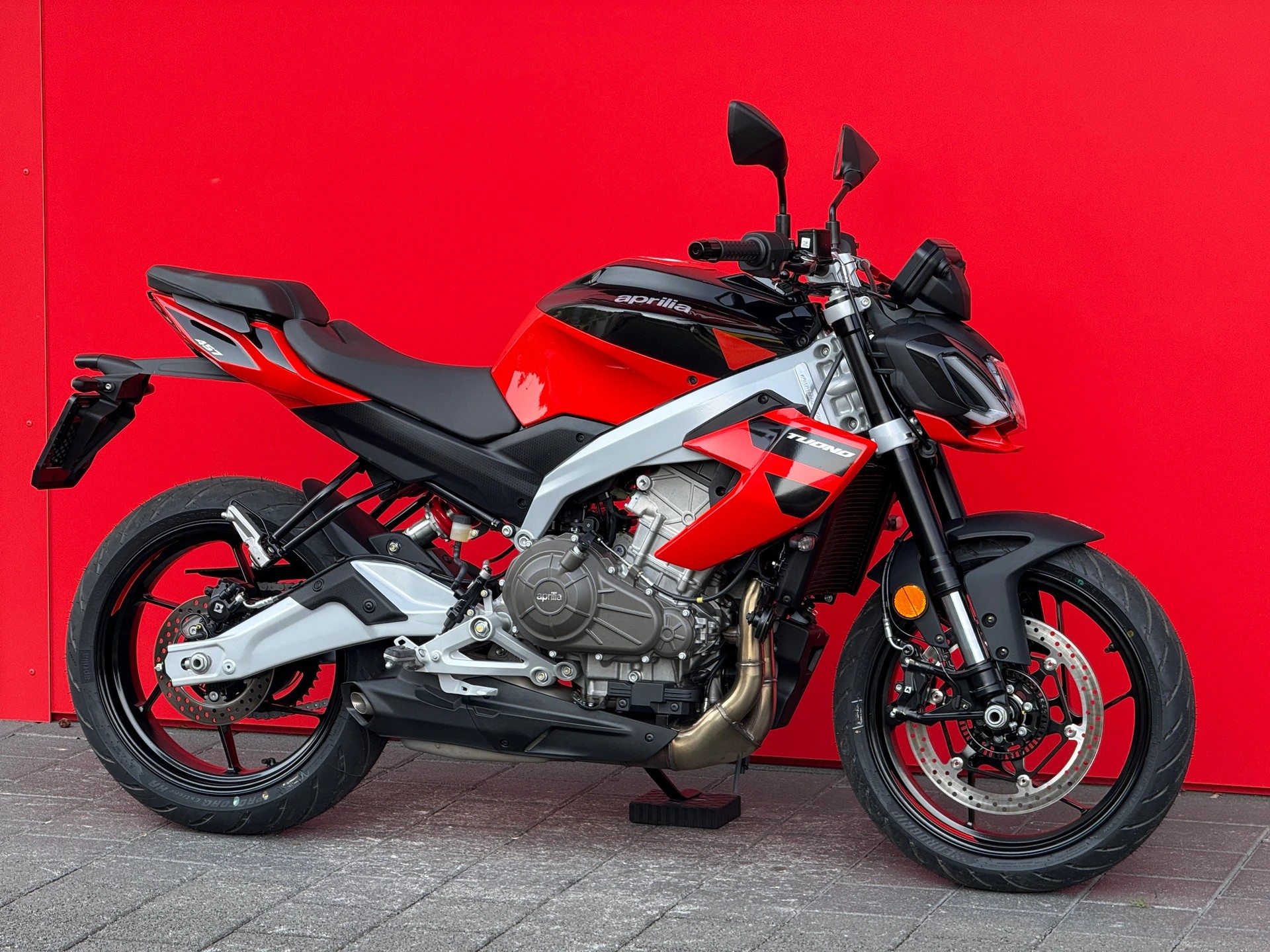 APRILIA Tuono 457-image-2