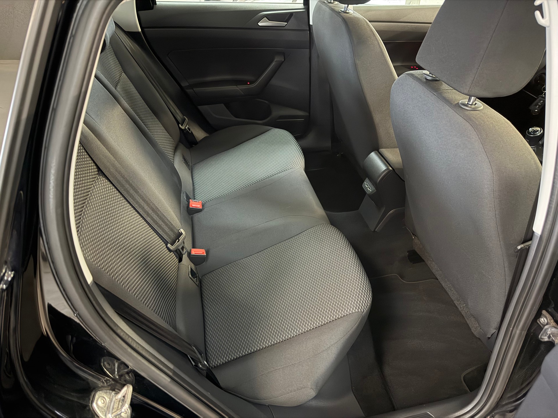 VW Polo 1.0 BMT Comfortline-image-18
