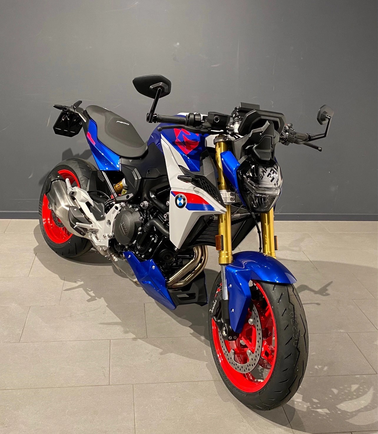 BMW F 900 R A2-image-1