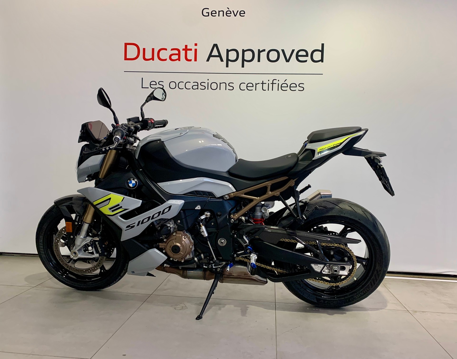 BMW S 1000 R-image-1