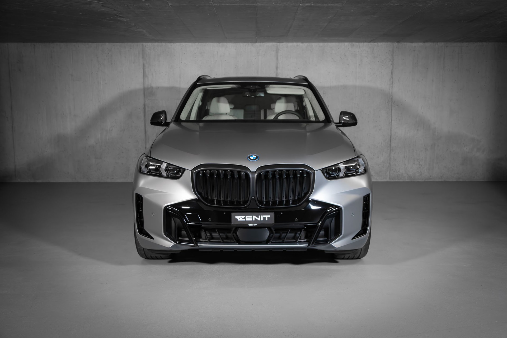 BMW X5 xDrive 50e M Sport Pro Steptronic-showroom-element-3