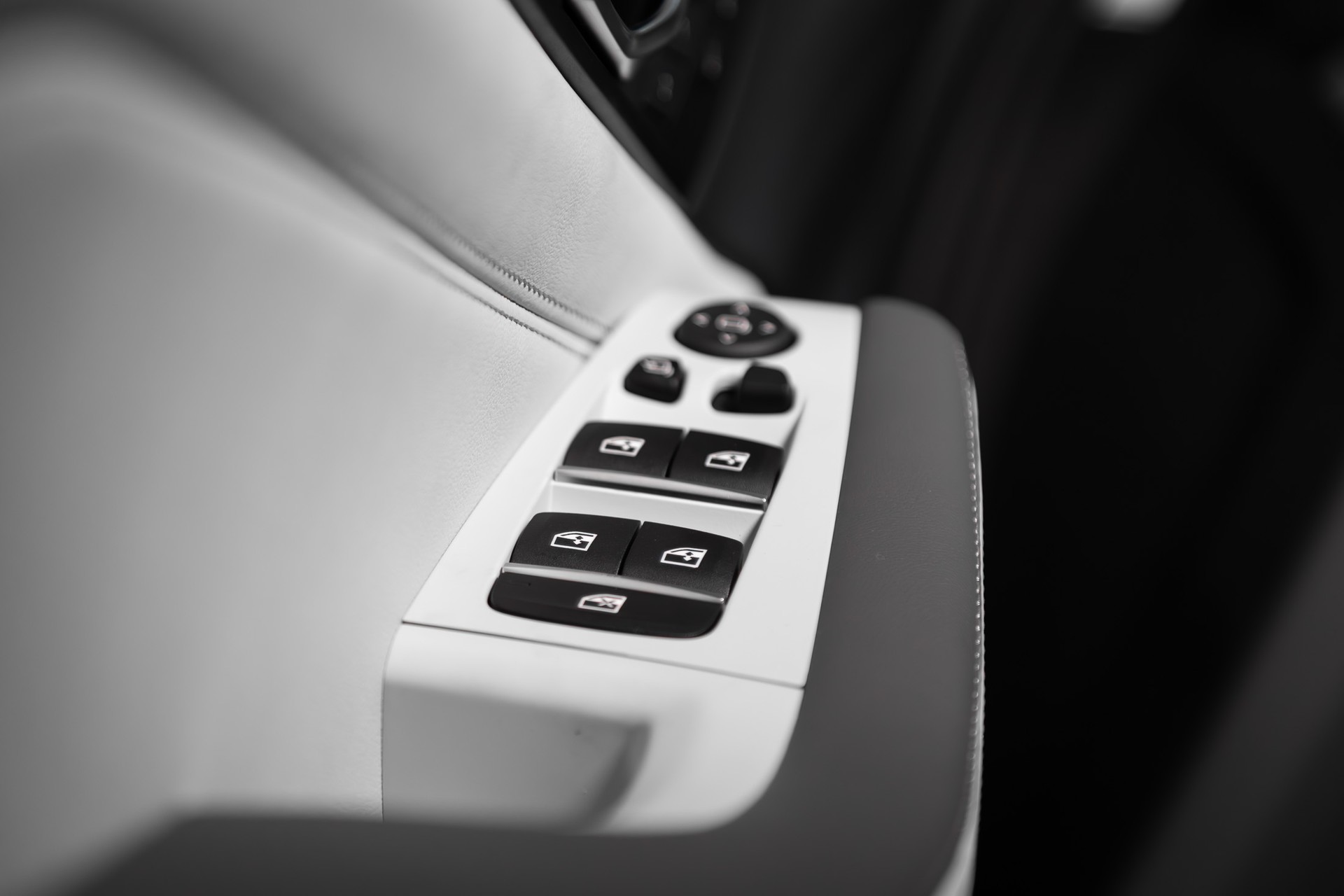 BMW X5 xDrive 50e M Sport Pro Steptronic-image-17