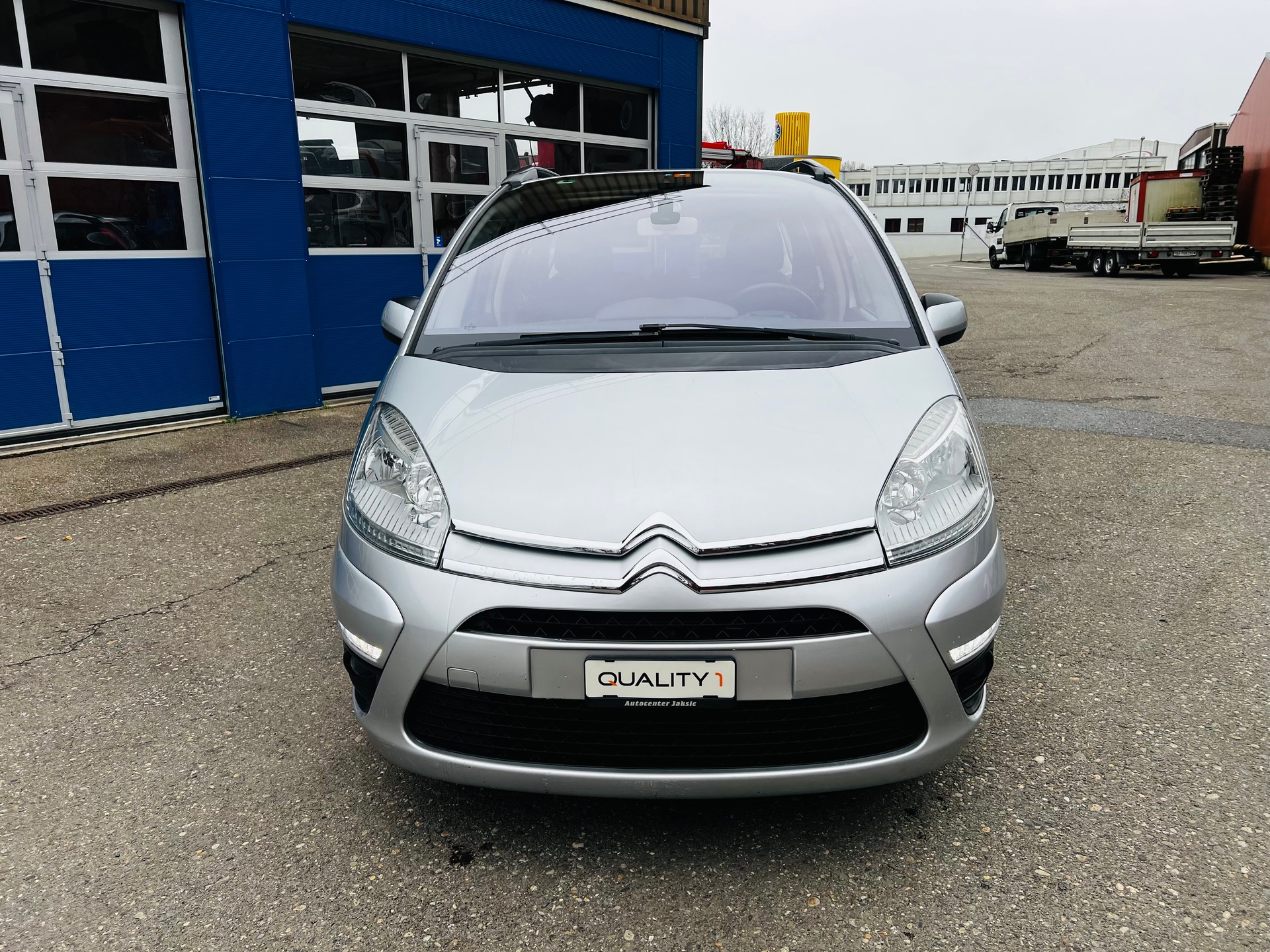 CITROEN Grand C4 Picasso 1.6 HDI 16V Attraction-image-1