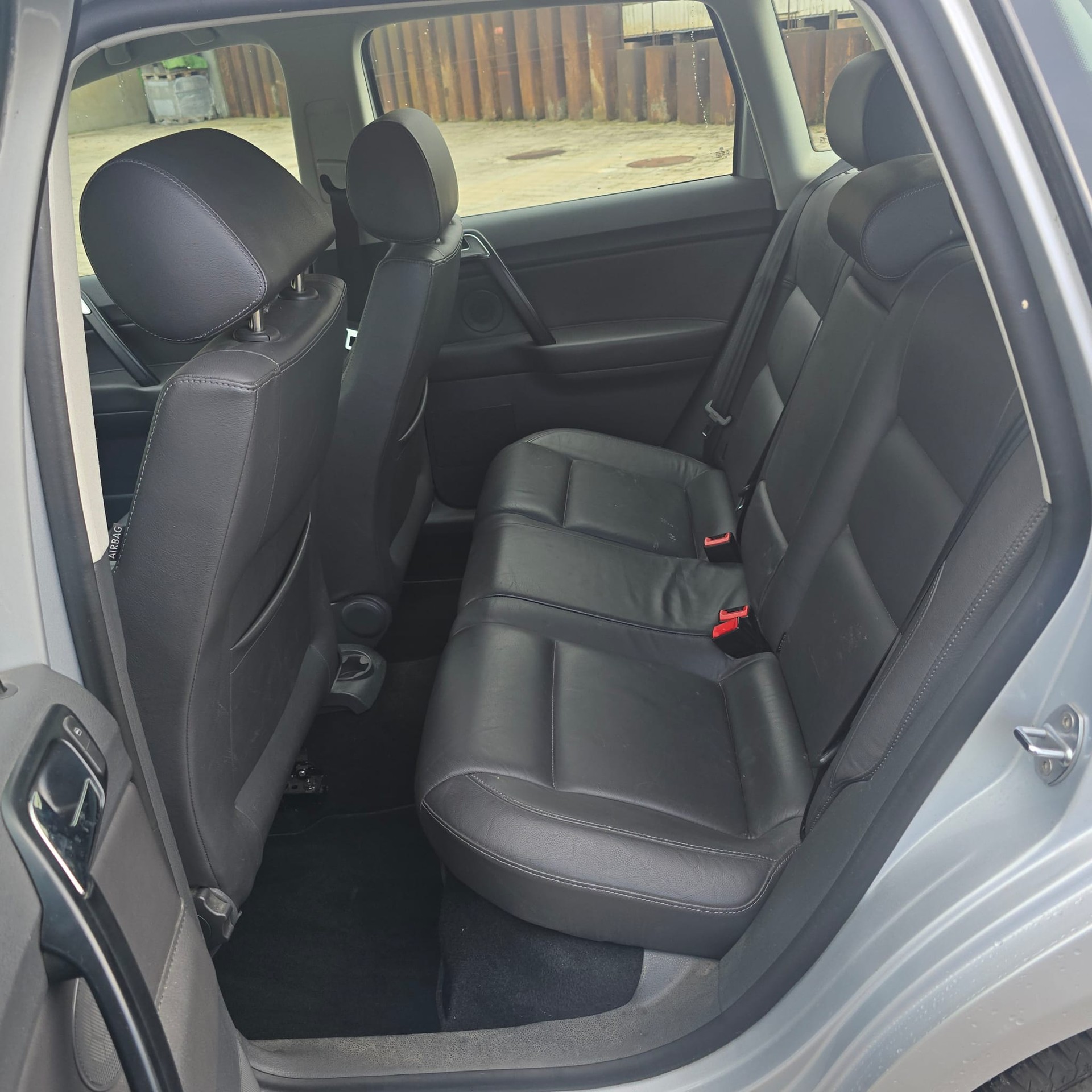 VW POLO-image-11