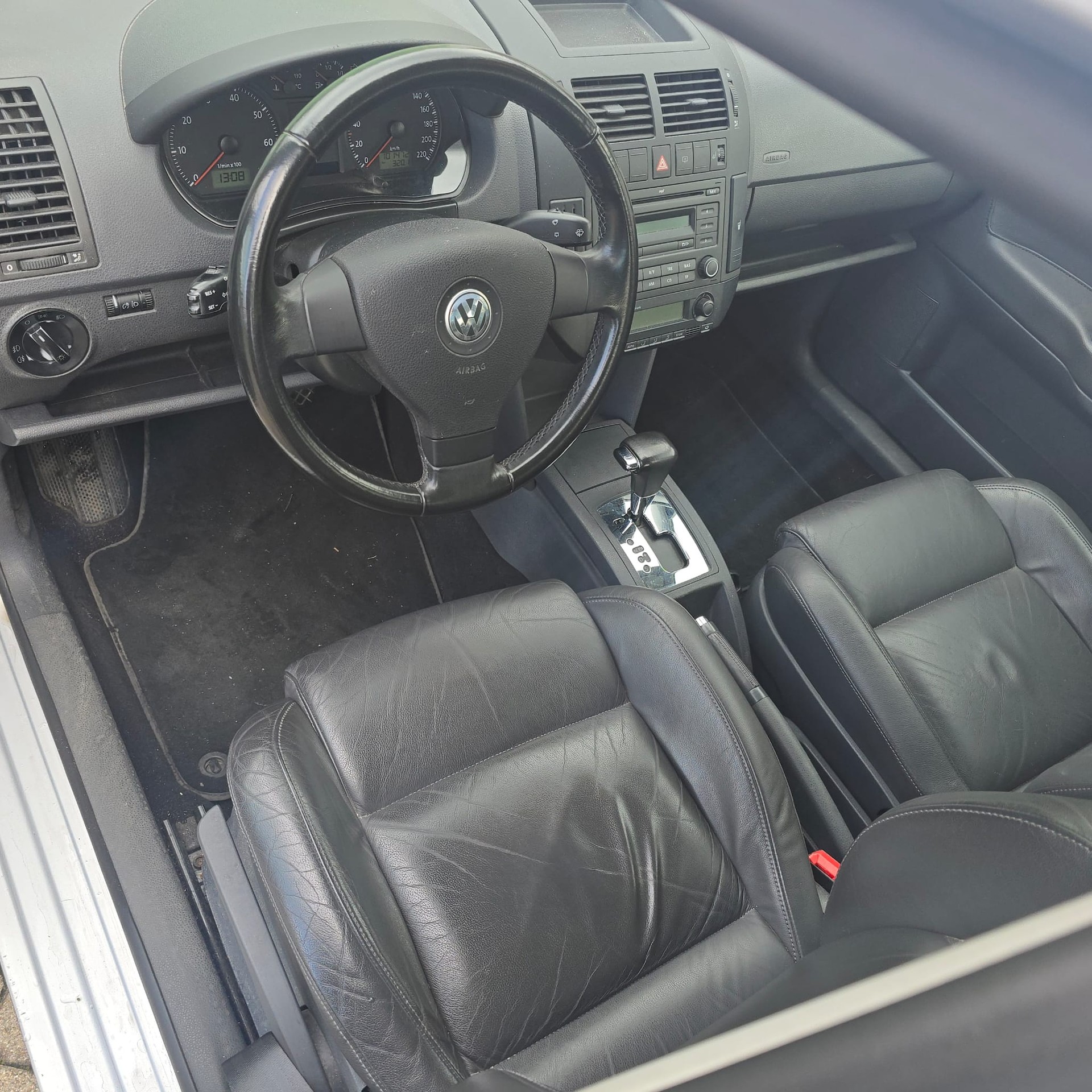 VW POLO-image-7