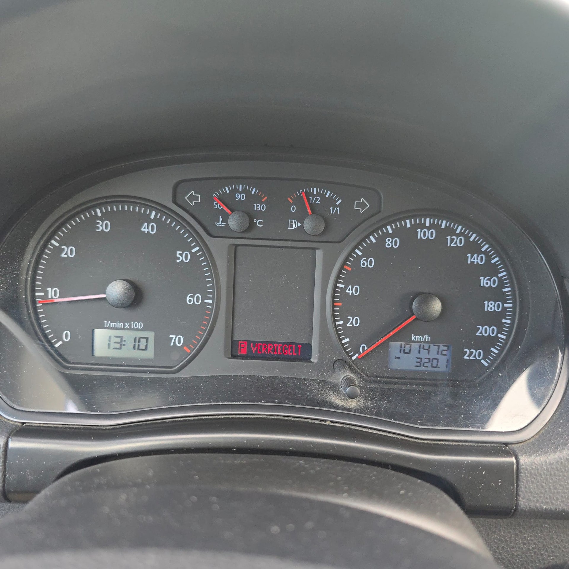 VW POLO-image-15