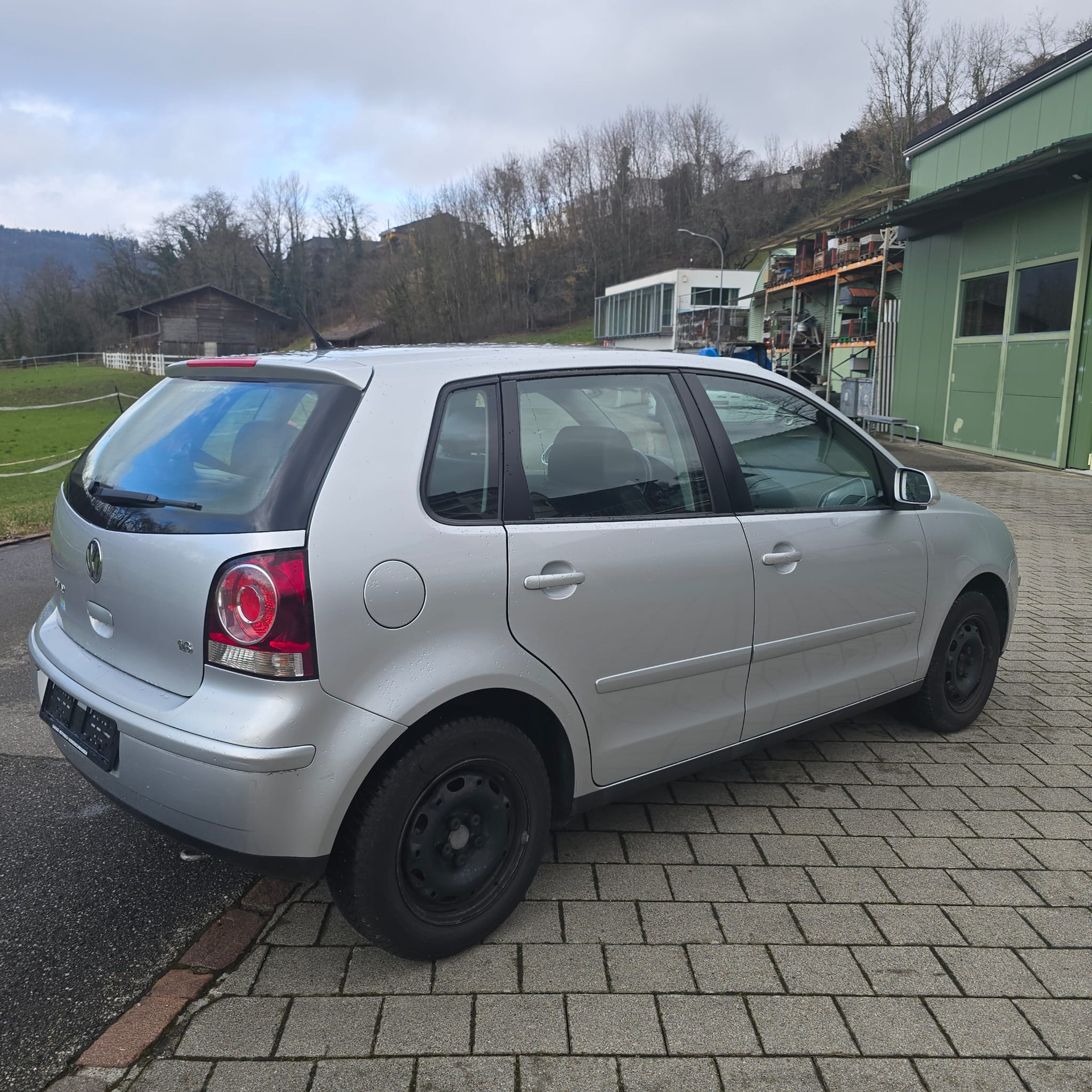 VW POLO-image-4