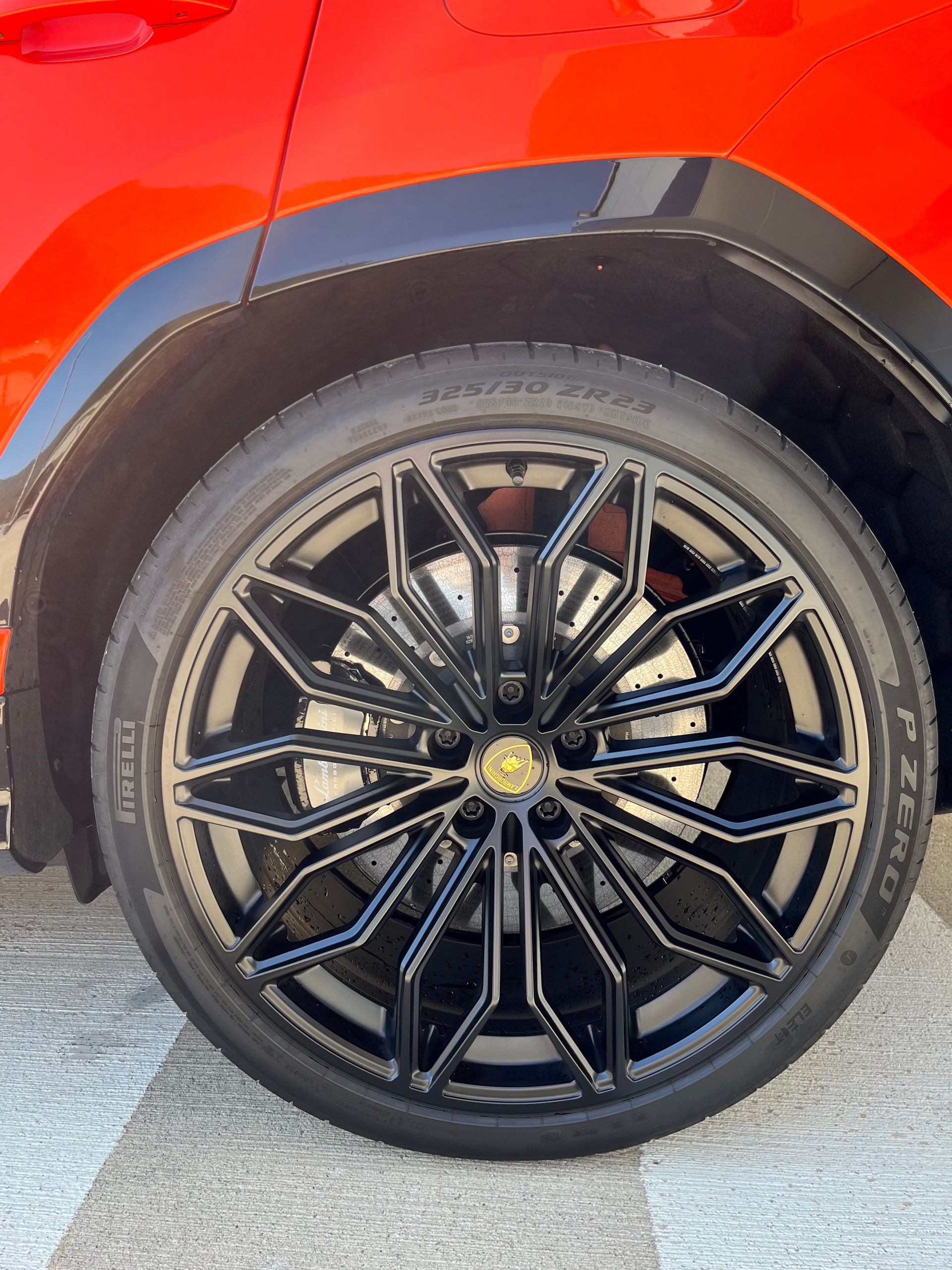 LAMBORGHINI Urus SE MY25 - Auto CH - Scarico Sportivo Akrapovic - Garanzia di Fabbrica fino al 28.07.2029 - Lamborghini Lugano-image-10