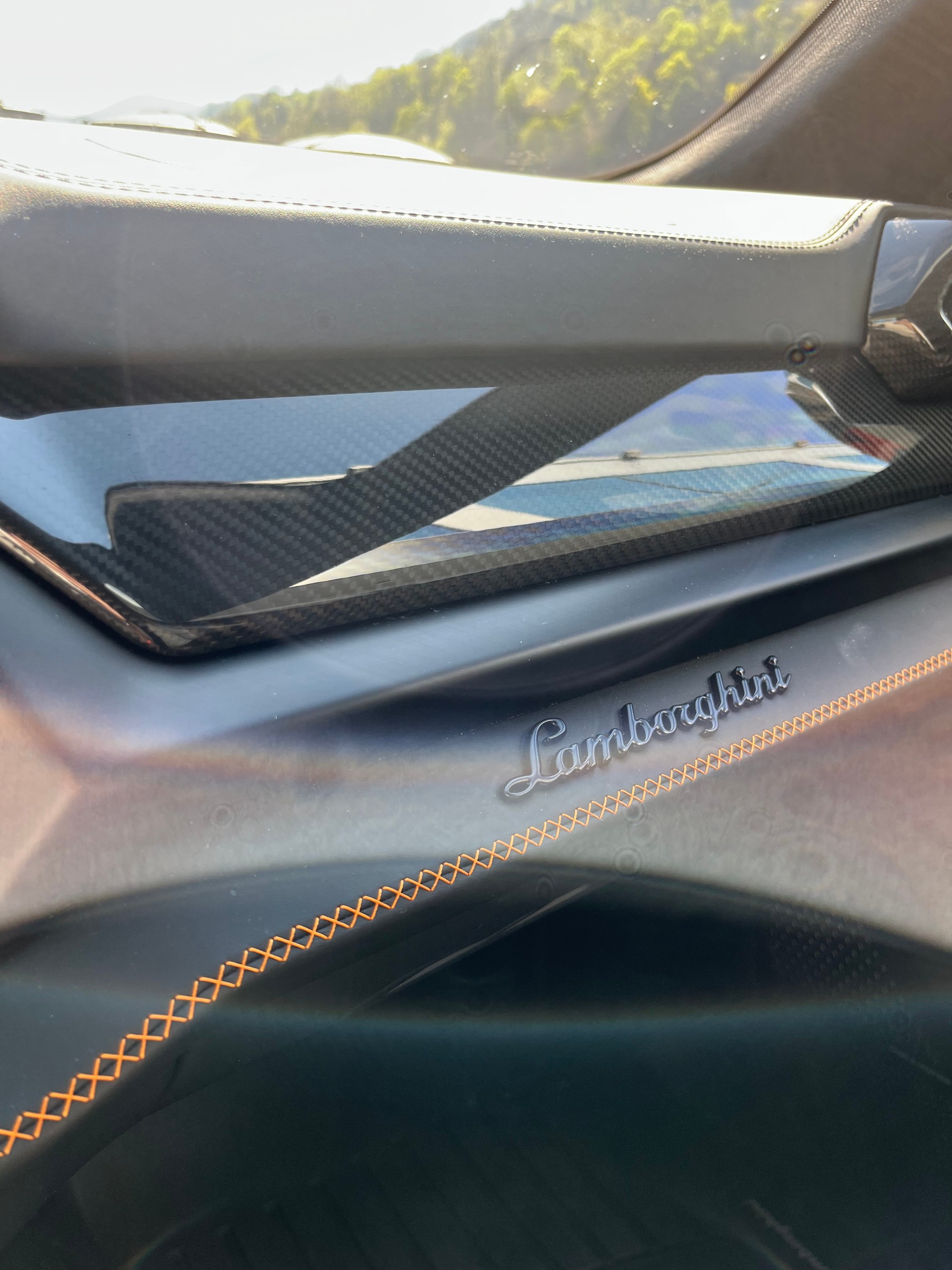 LAMBORGHINI Urus SE MY25 - Auto CH - Scarico Sportivo Akrapovic - Garanzia di Fabbrica fino al 28.07.2029 - Lamborghini Lugano-image-18