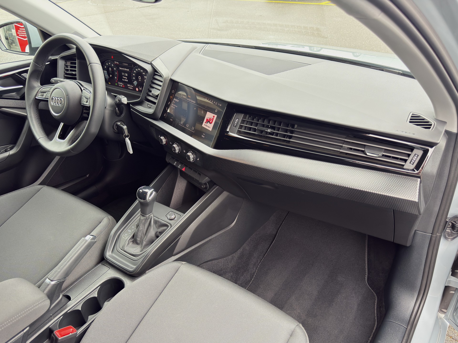 AUDI A1 Sportback 1.0 30 TFSI Attraction S-Tronic-image-10