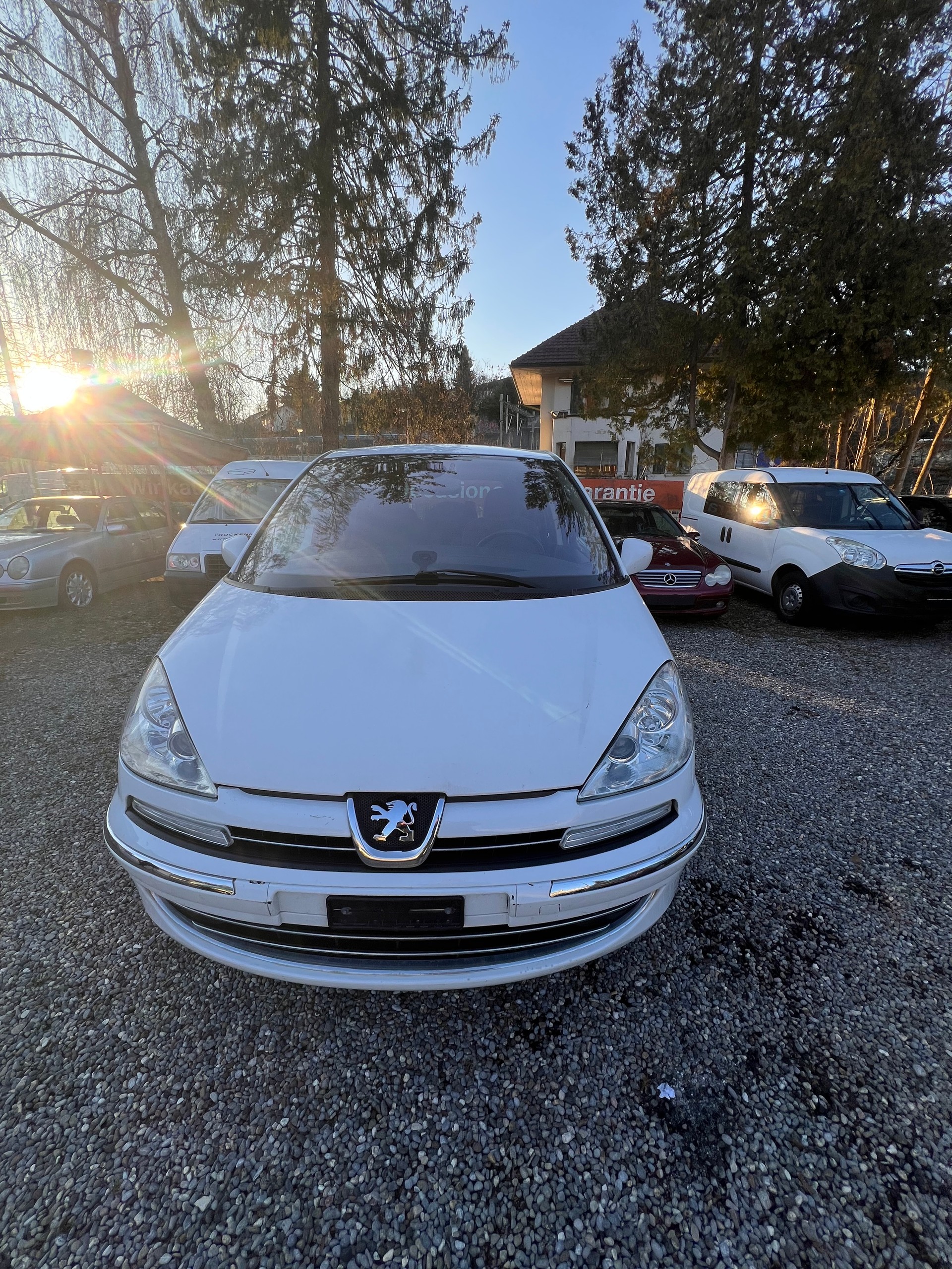PEUGEOT 807 2.0 16V HDi Family+