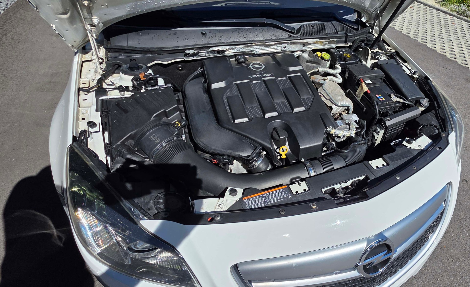 OPEL Insignia 2.8 Turbo OPC 4WD-image-6