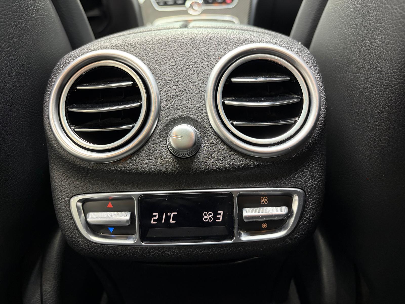 MERCEDES-BENZ C 250 d Swiss Star AMG Line 4Matic 9G-Tronic Toit ouvrant-image-13