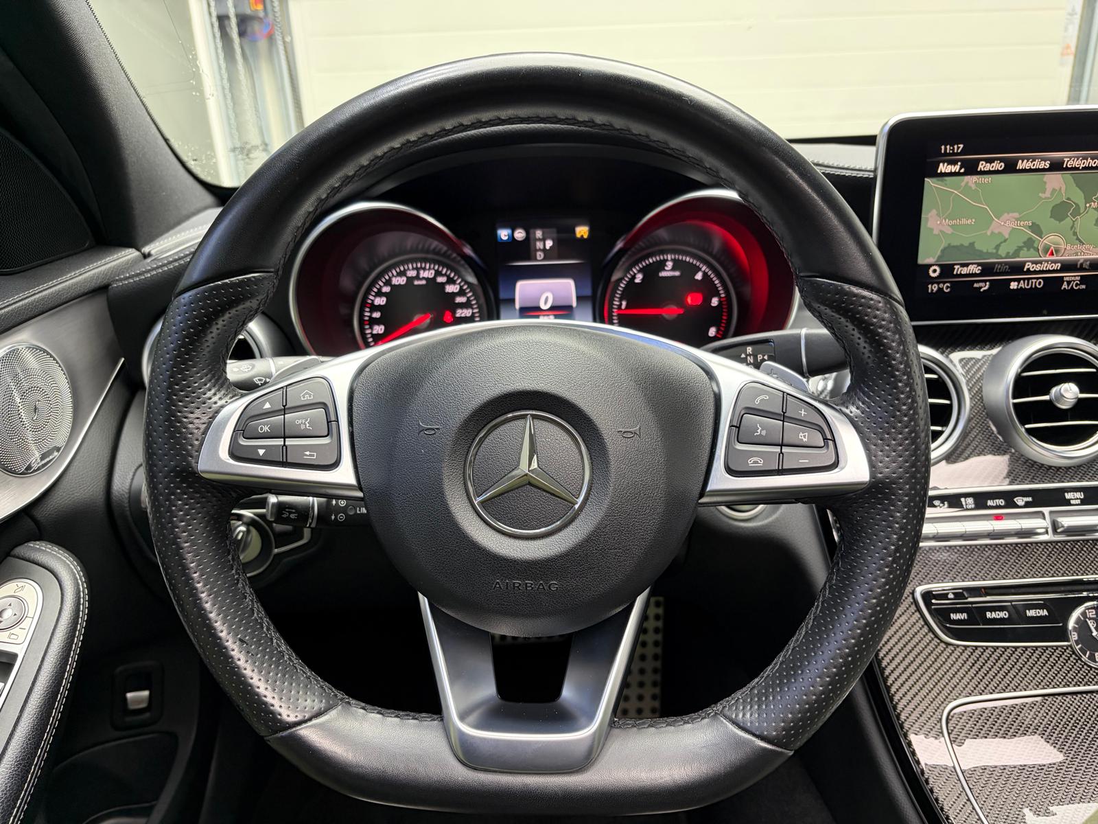 MERCEDES-BENZ C 250 d Swiss Star AMG Line 4Matic 9G-Tronic Toit ouvrant-image-19