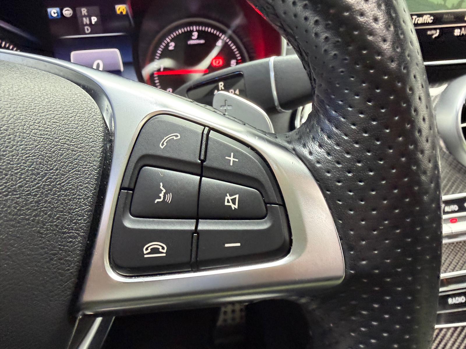MERCEDES-BENZ C 250 d Swiss Star AMG Line 4Matic 9G-Tronic Toit ouvrant-image-21