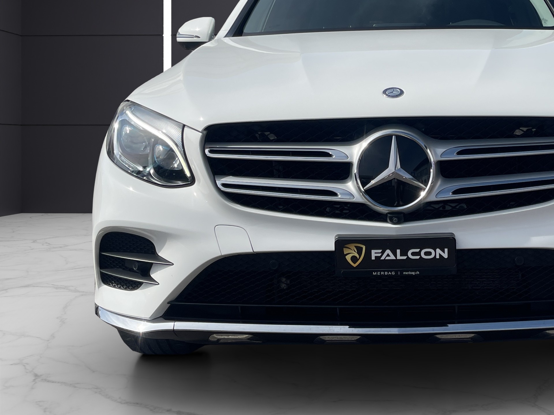 MERCEDES-BENZ GLC 350 e AMG Line 4Matic 7G-Tronic-image-12