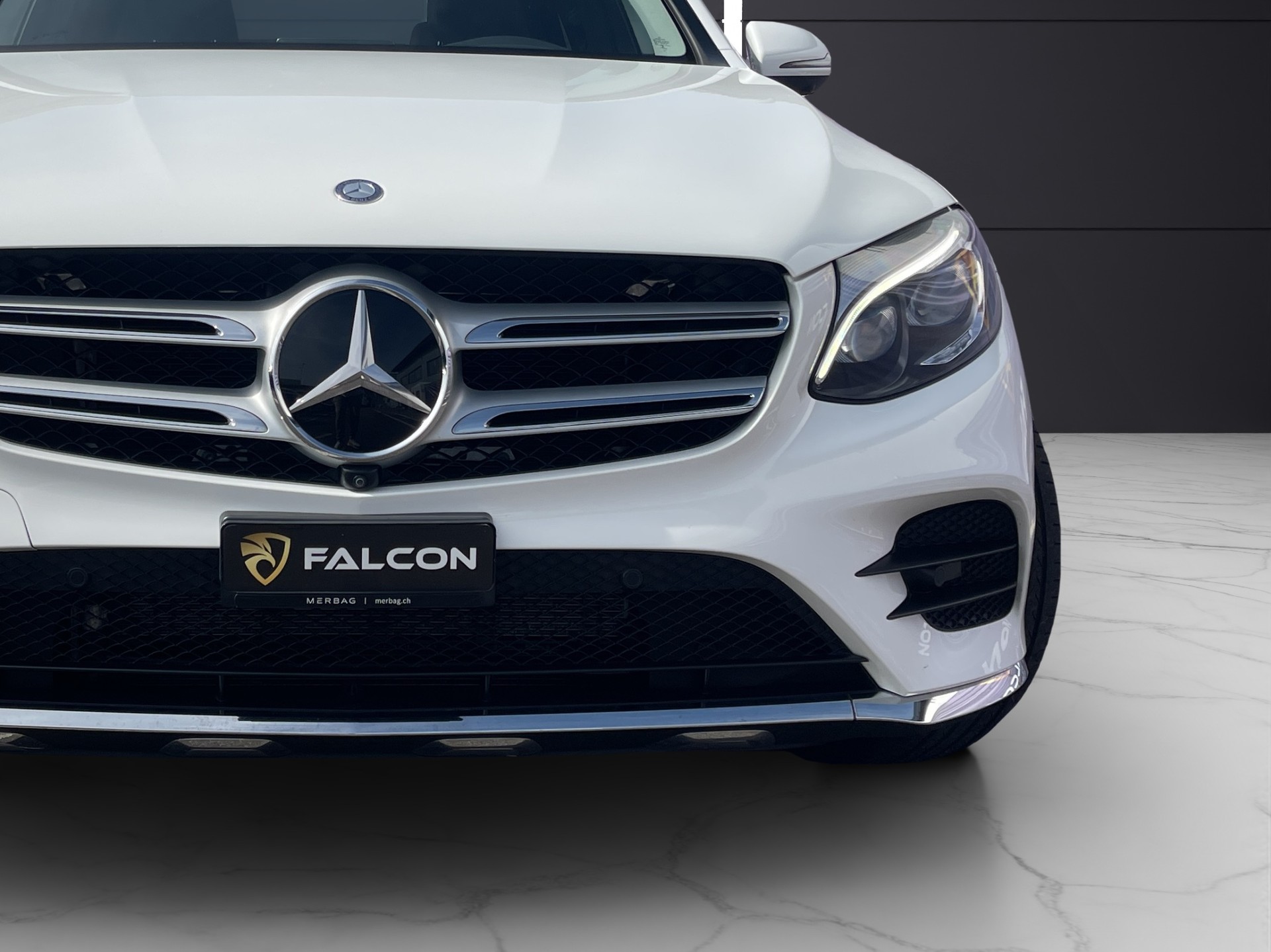 MERCEDES-BENZ GLC 350 e AMG Line 4Matic 7G-Tronic-image-13