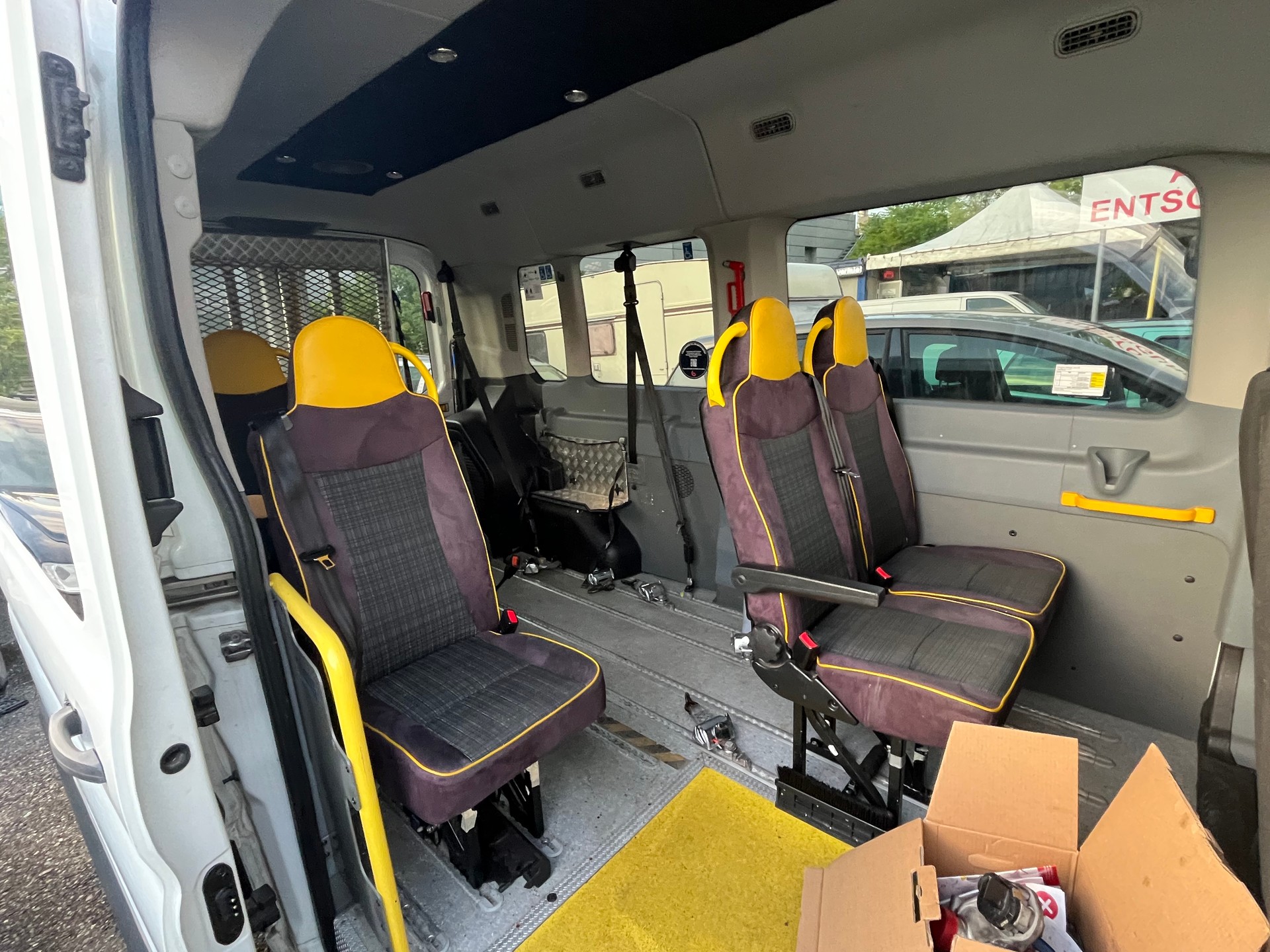 FORD Transit-image-4