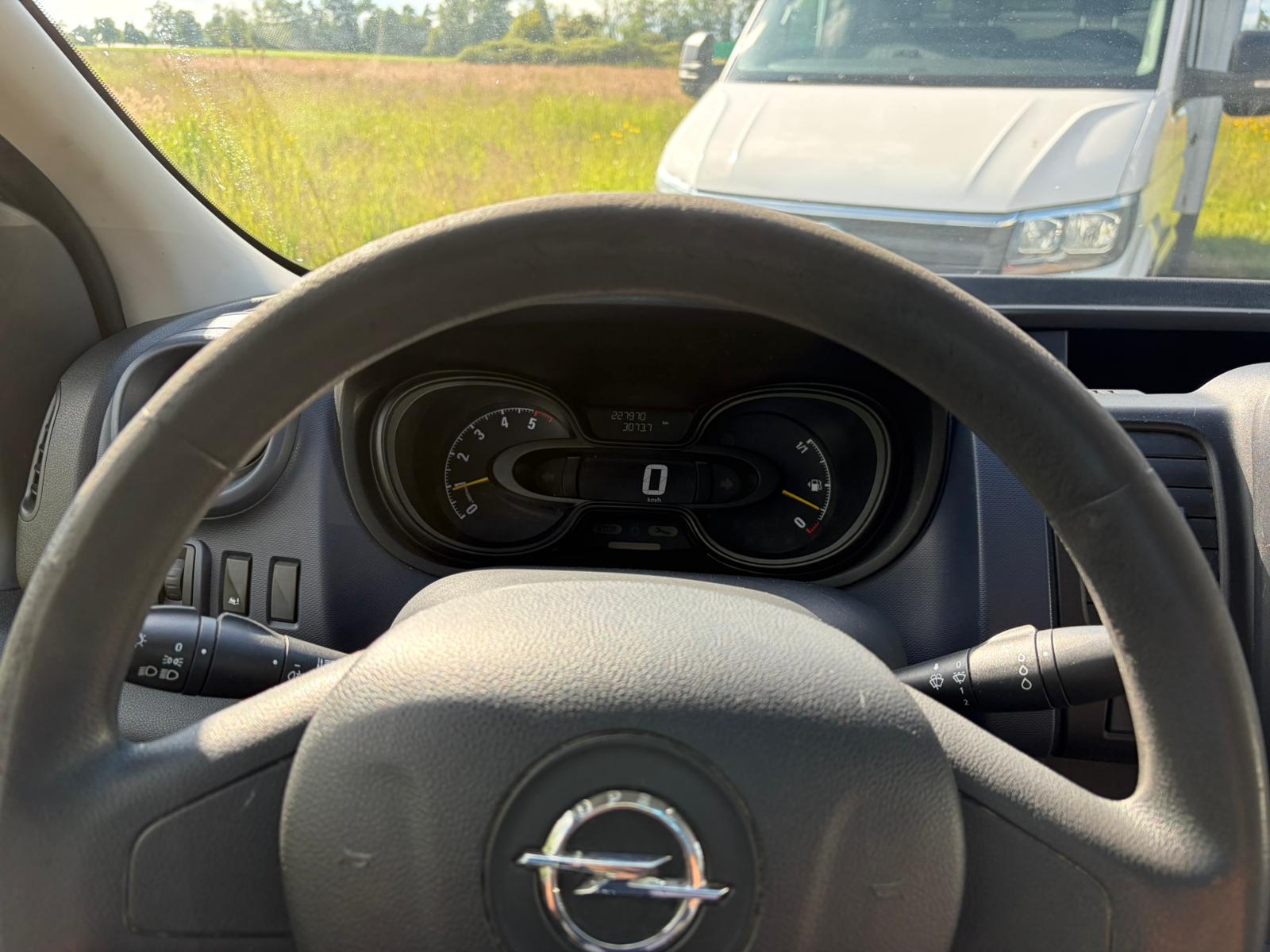 OPEL Vivaro 1.6 CDTI 2.7t L1H1-image-15