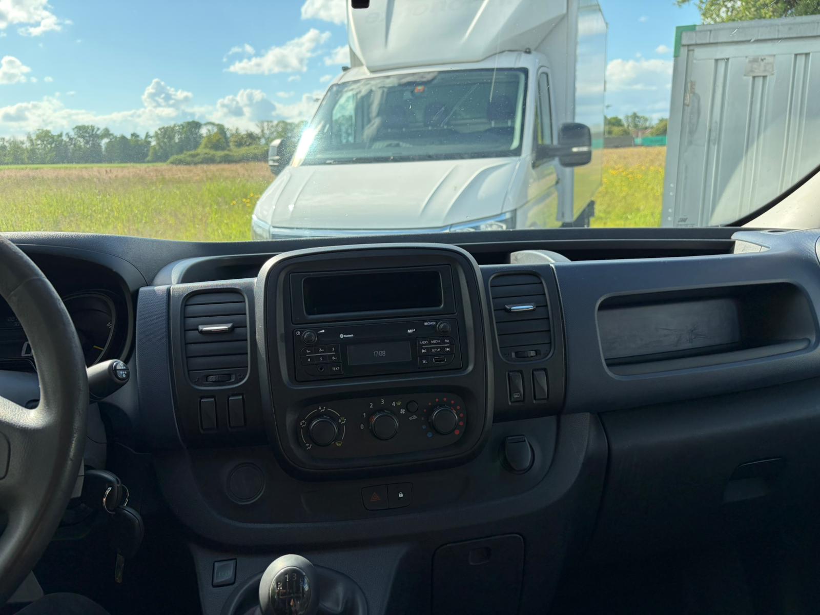 OPEL Vivaro 1.6 CDTI 2.7t L1H1-image-13
