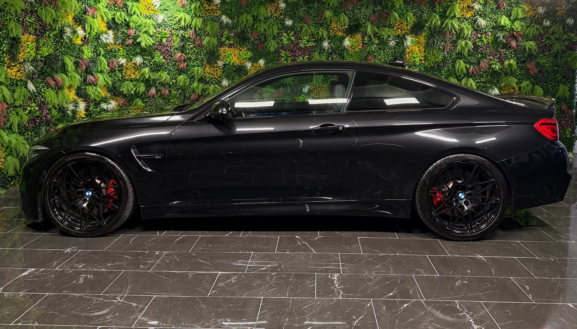 BMW M4 Coupé Competition-image-4