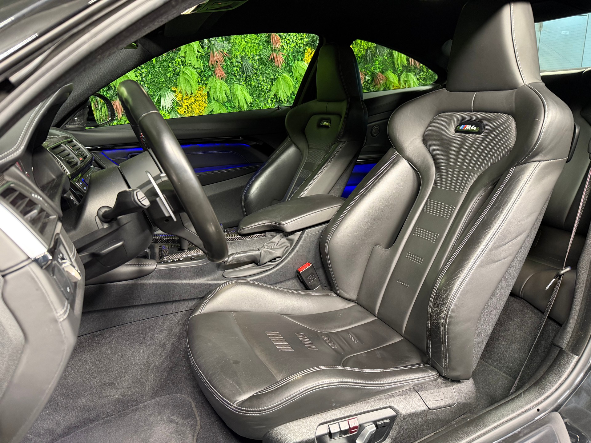 BMW M4 Coupé Competition-image-12