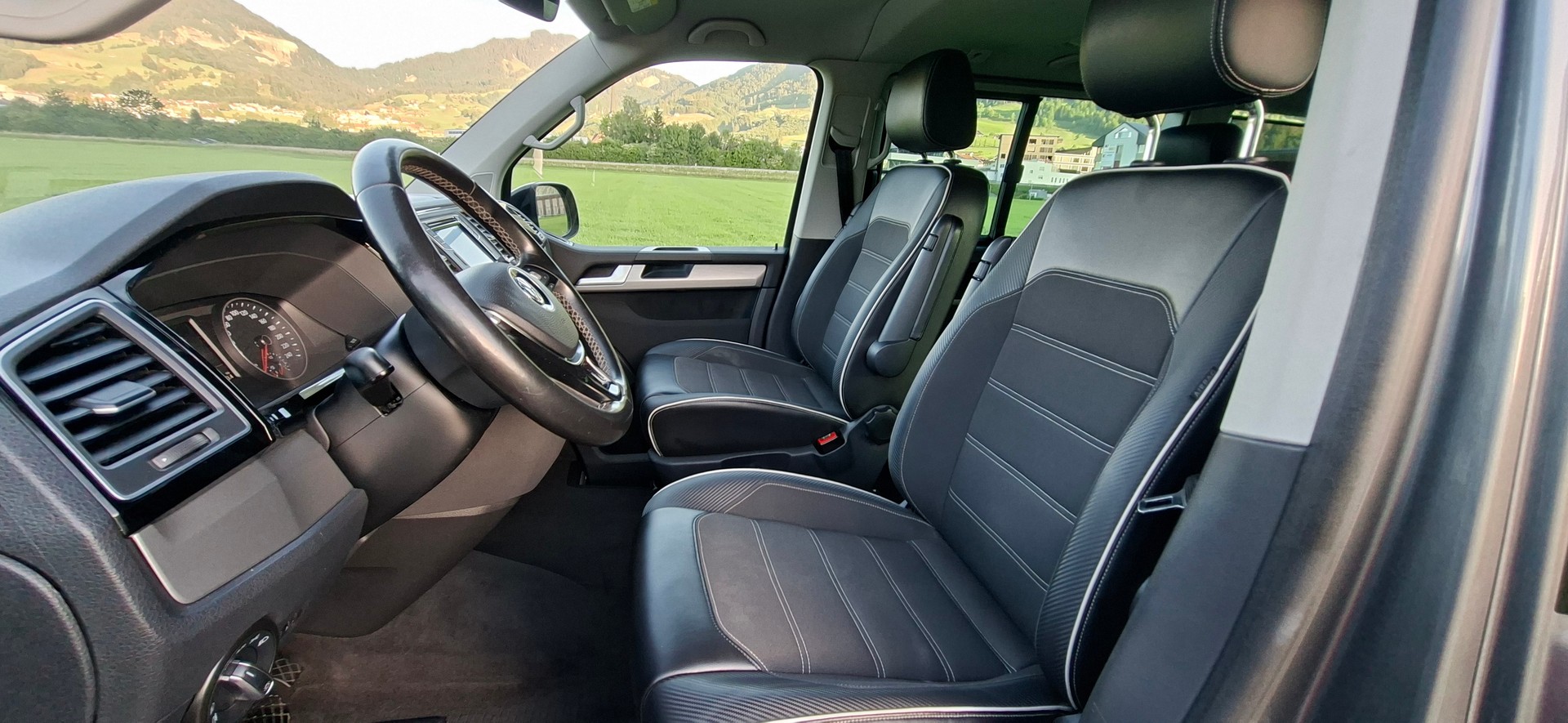 VW T6 Multivan 2.0 TDI Highline 4Motion DSG-image-5