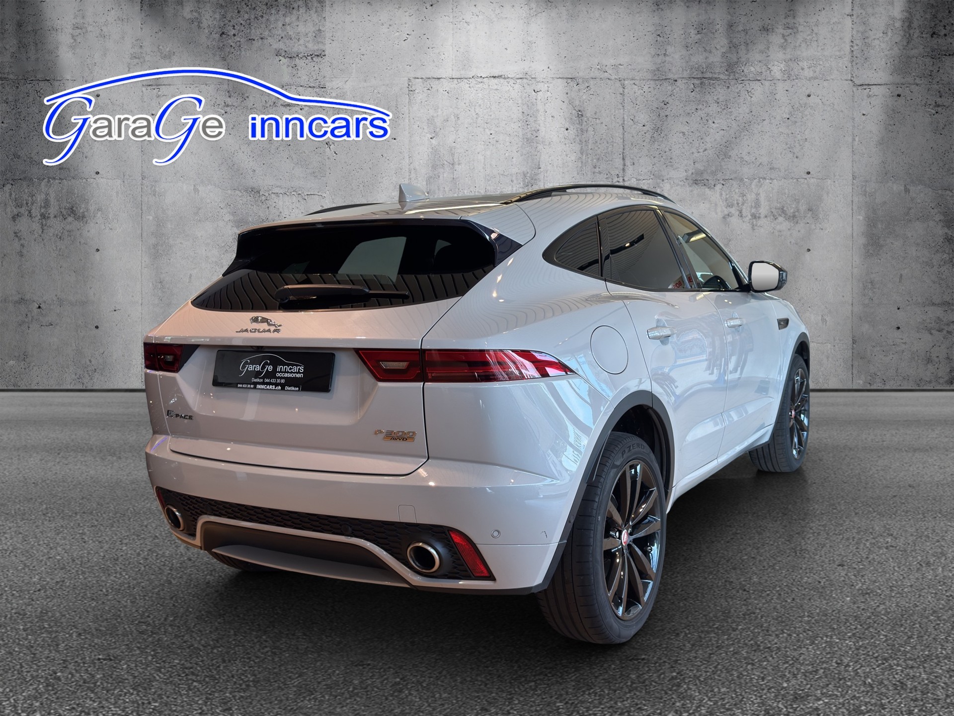 JAGUAR E-Pace 2.0 P300 R-Dynamic HSE AWD Automatik-image-4