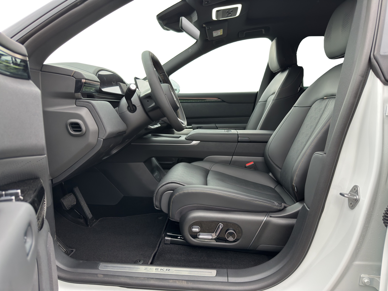 ZEEKR 7X Privilege AWD-image-9