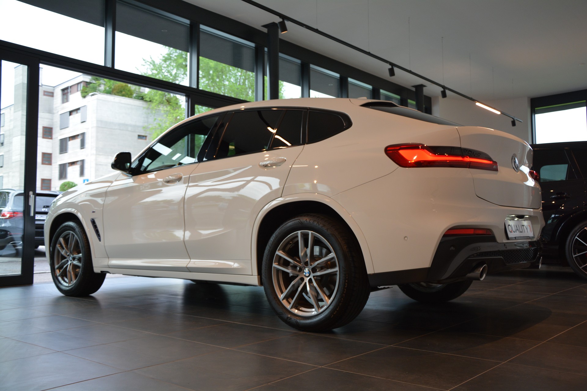 BMW X4 xDrive 20d M Sport Steptronic-image-19