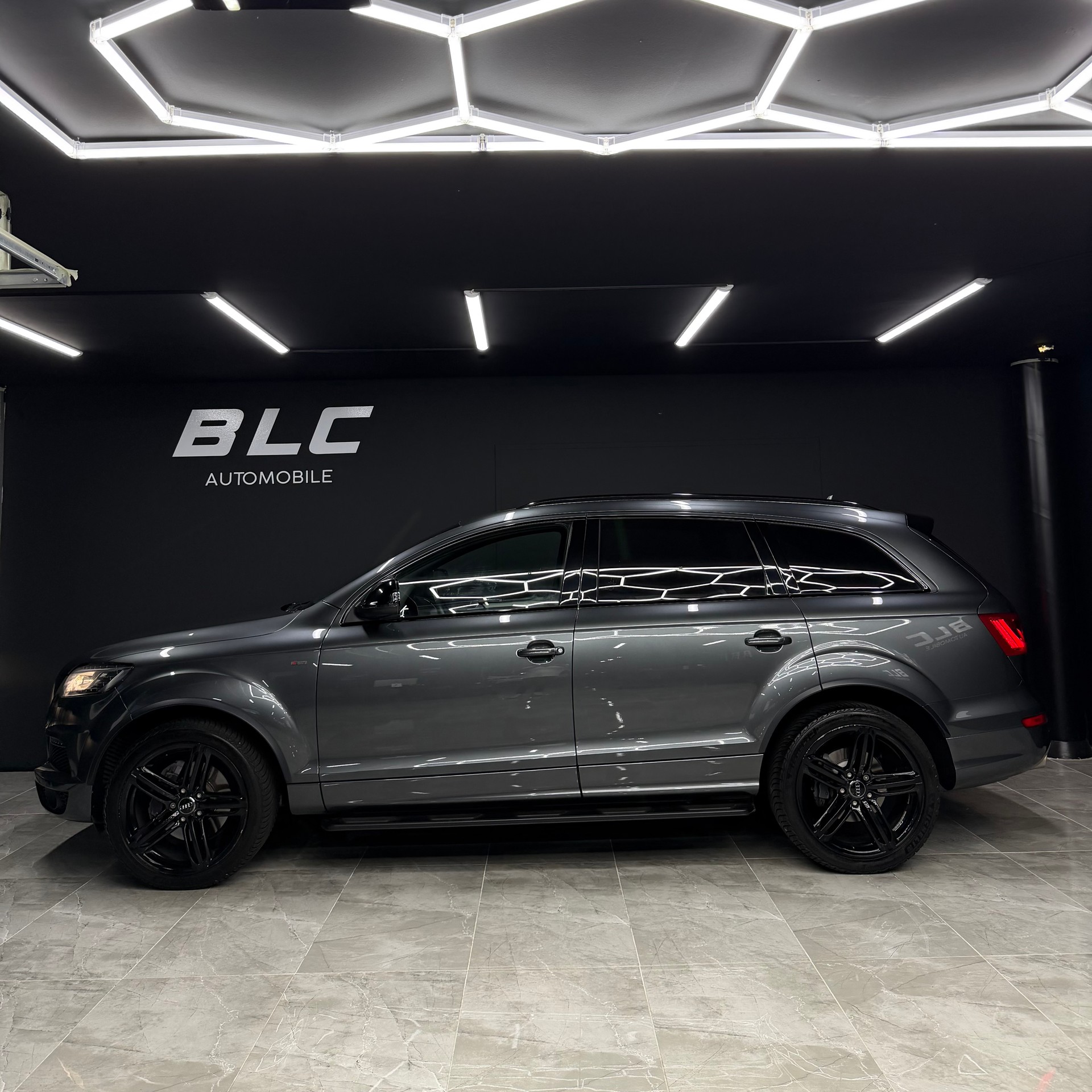 AUDI Q7 3.0 TDI quattro tiptronic-image-2