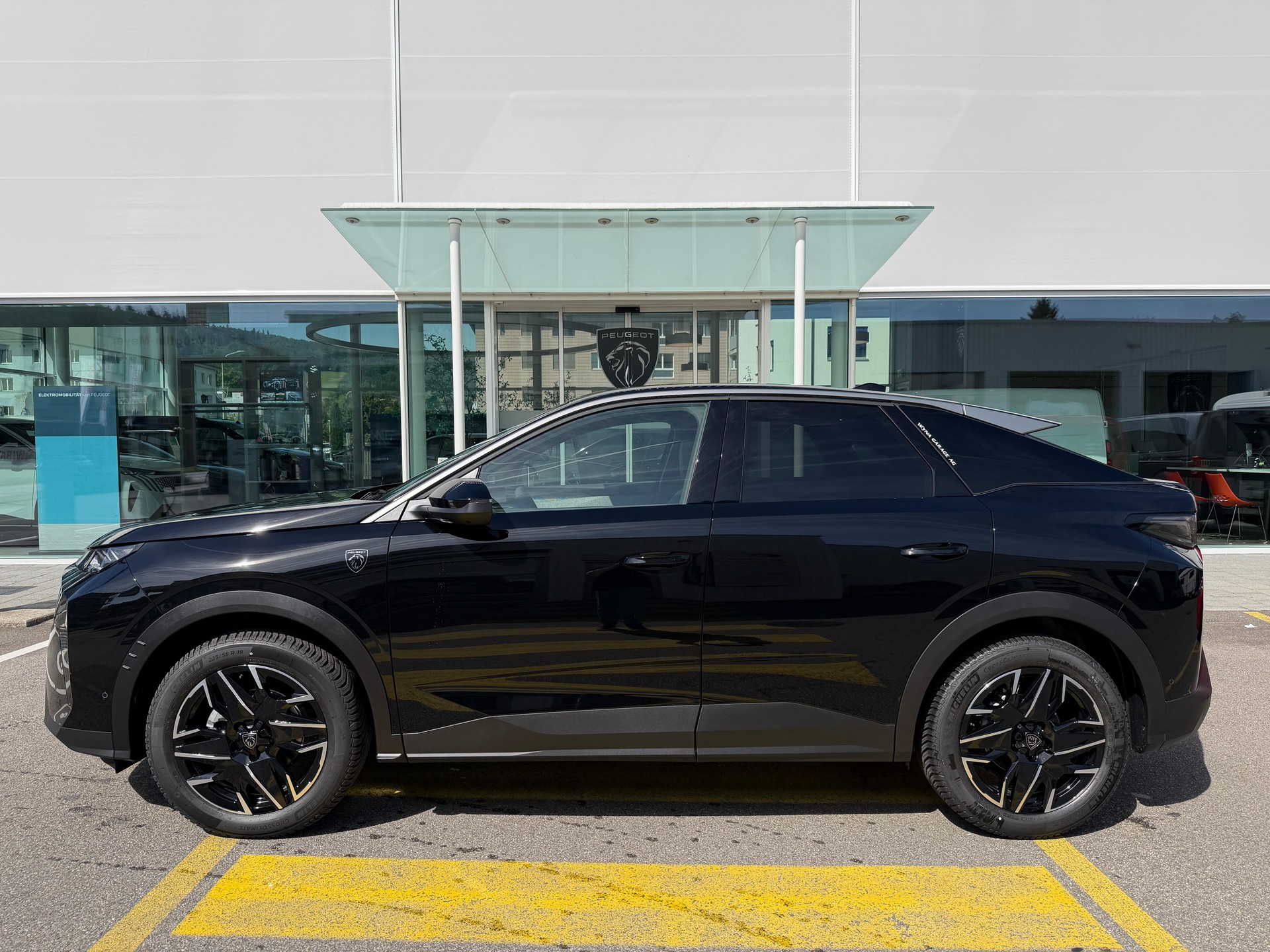 PEUGEOT 3008 1.2 Hybrid GT Exclusive