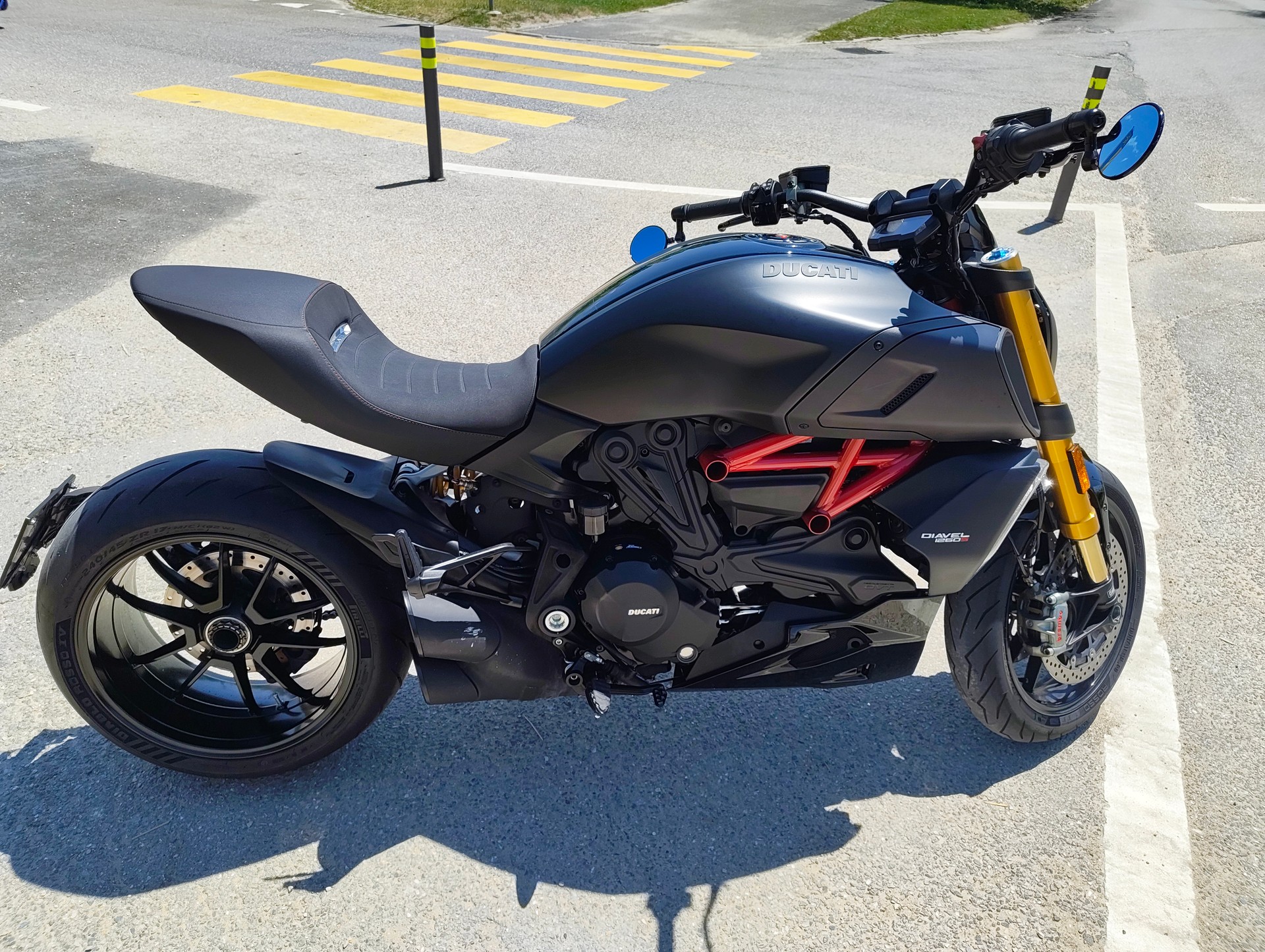 DUCATI Diavel 1260 S-image-3