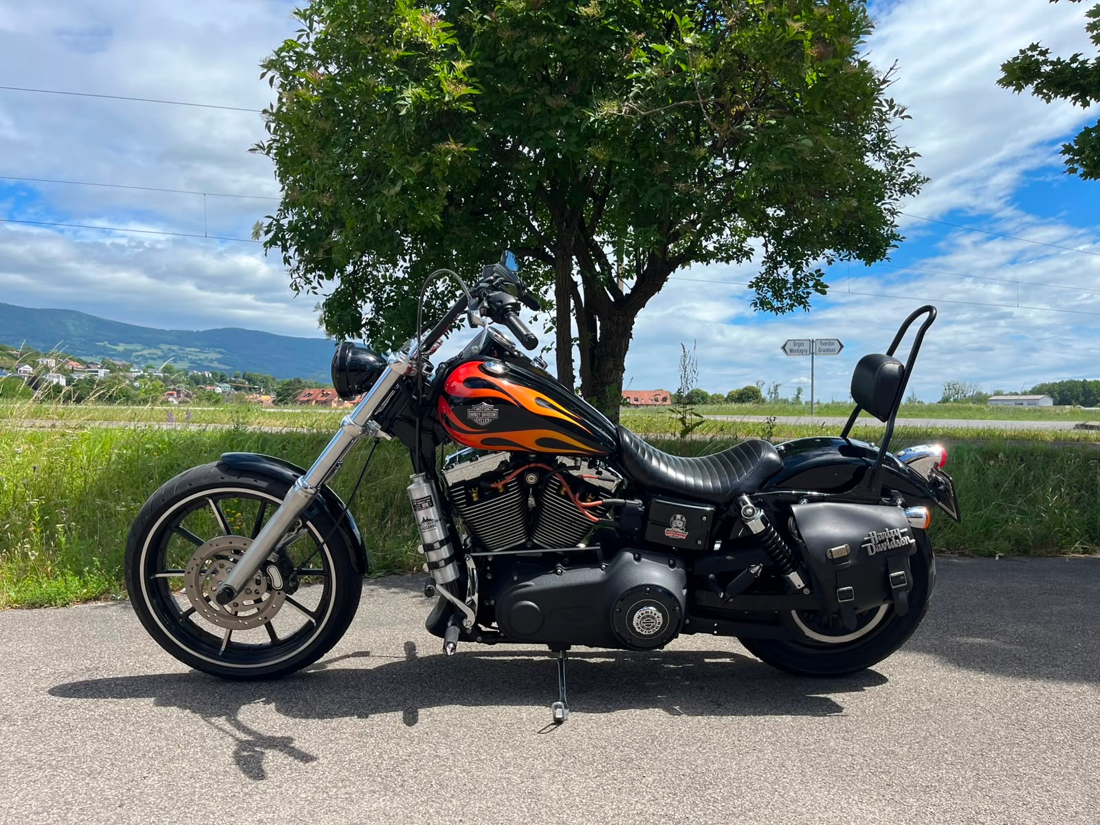 HARLEY-DAVIDSON FXDWGI Dyna Wide Glide-image-1
