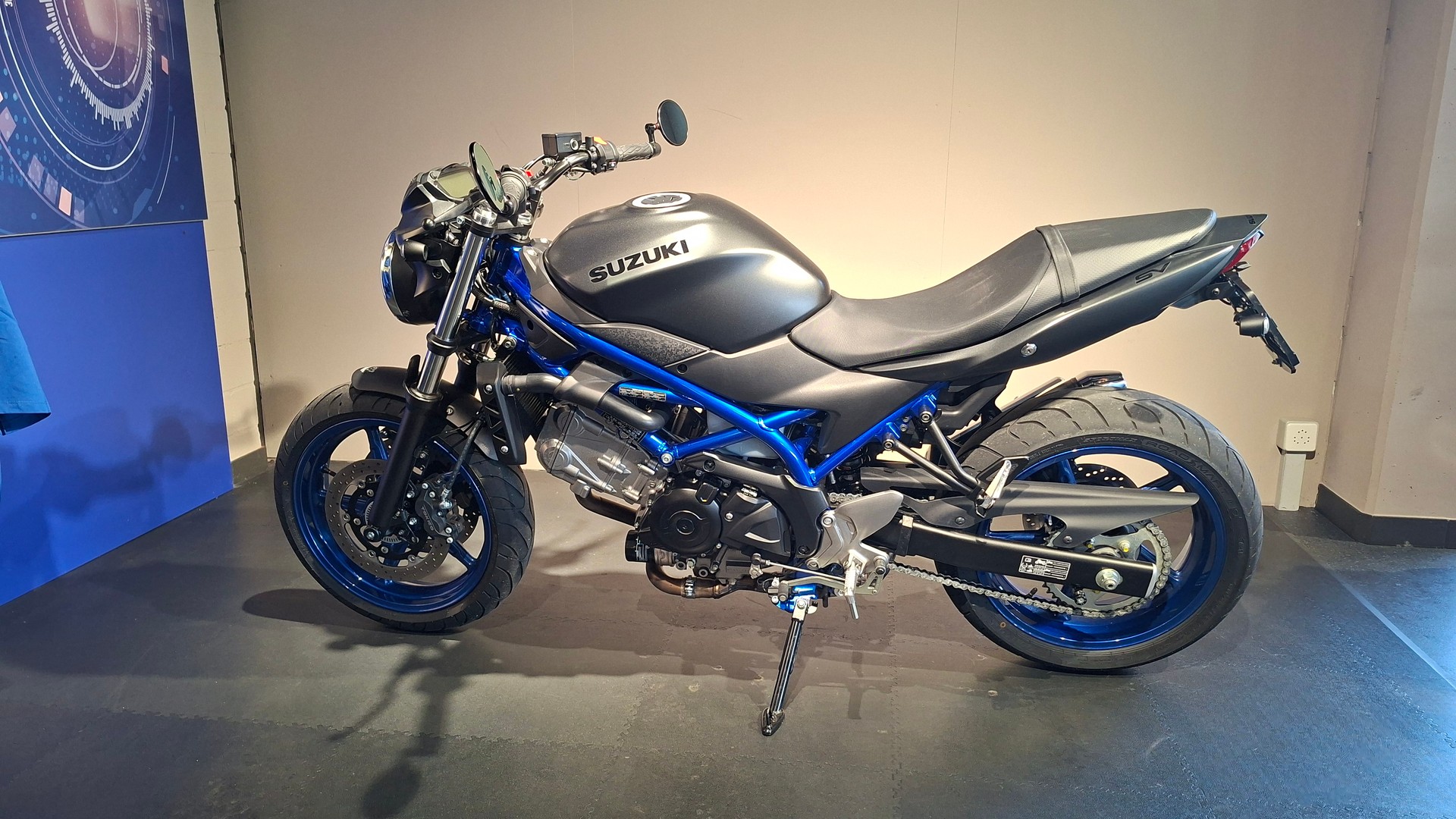 SUZUKI SV 650-image-1