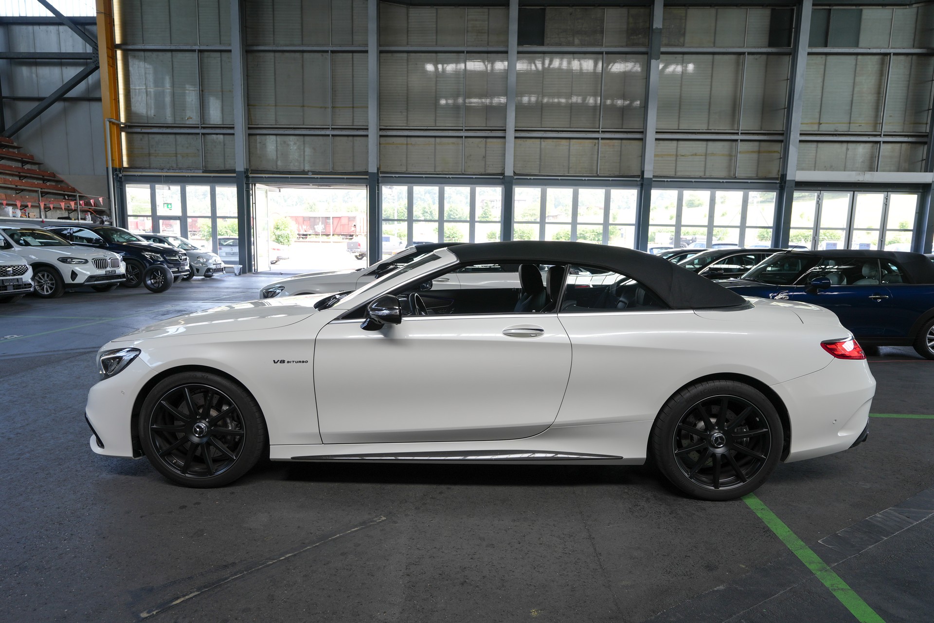 MERCEDES-BENZ S 63 AMG Cabriolet 4Matic Speedshift MCT-showroom-element-2