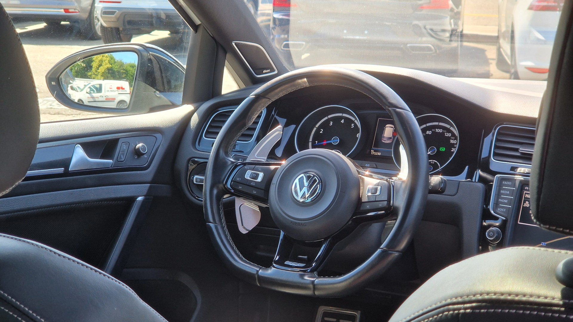 VW Golf R 360S 2.0 TSI 4Motion DSG-image-13