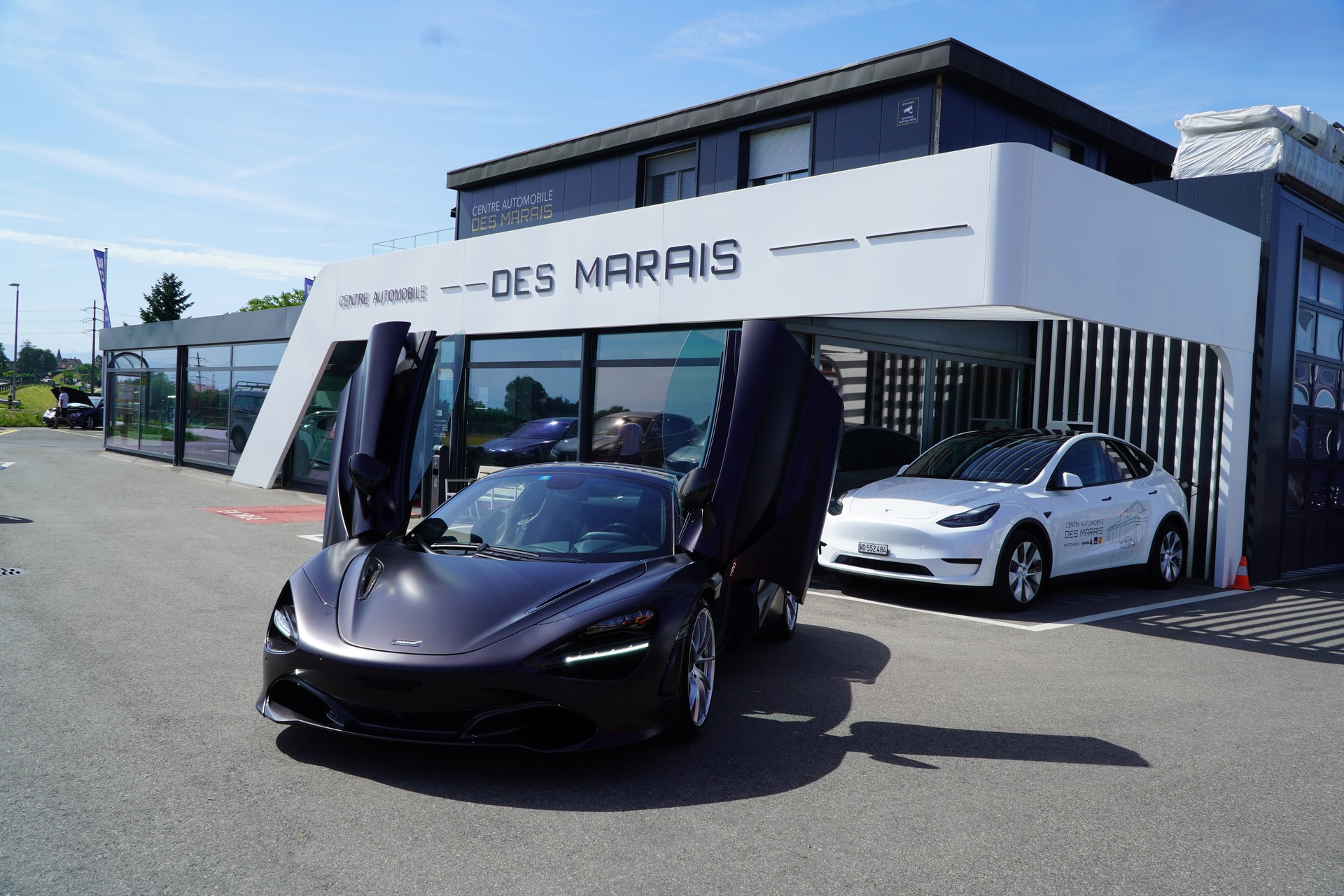 McLAREN 720S Spider 4.0 V8 SSG-showroom-element-1