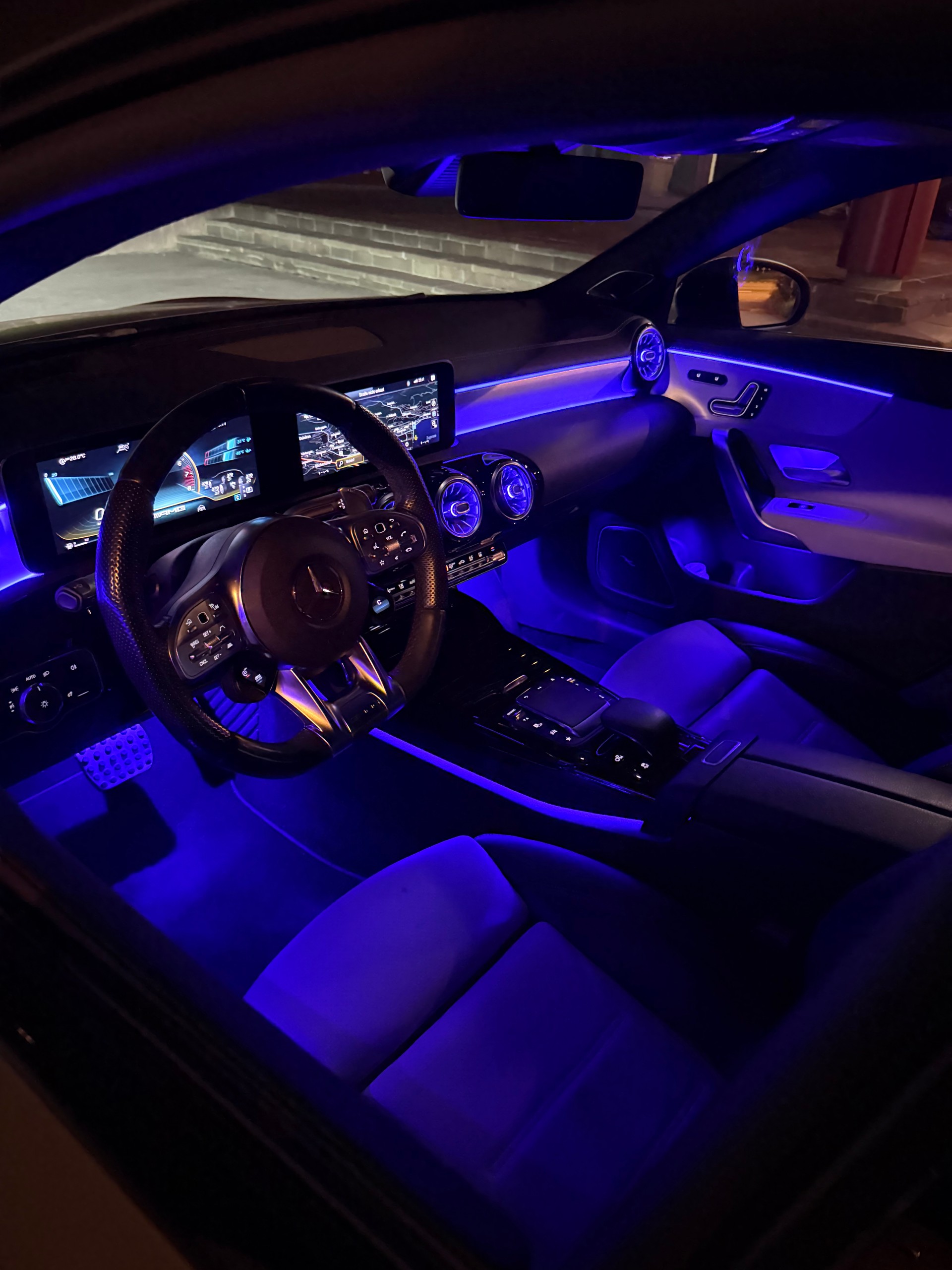 MERCEDES-BENZ CLA 35 AMG 4matic-image-8