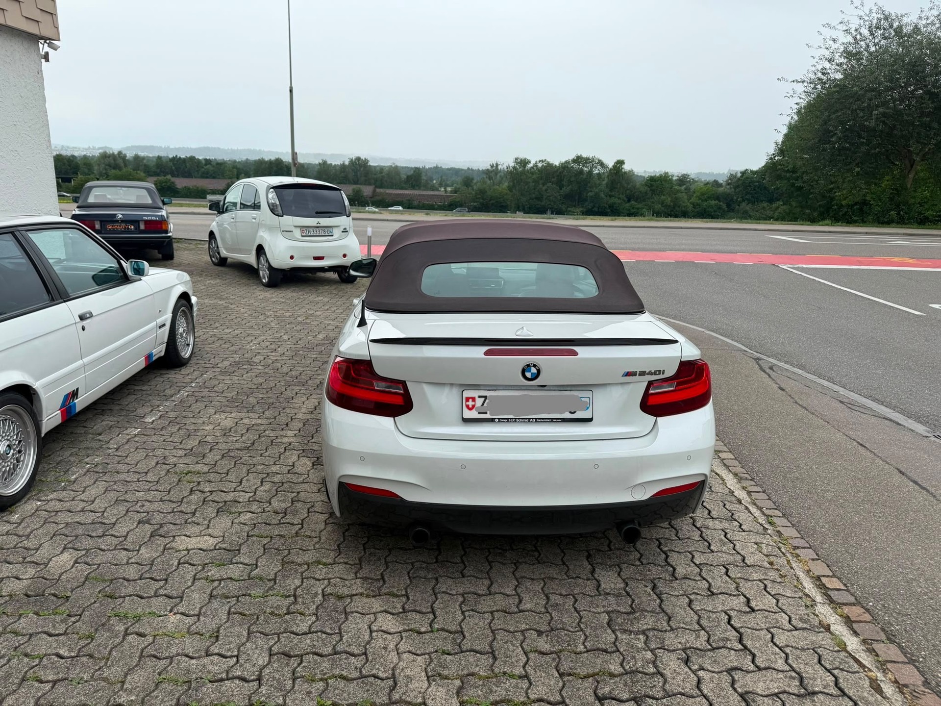 BMW M240i Steptronic-showroom-element-2