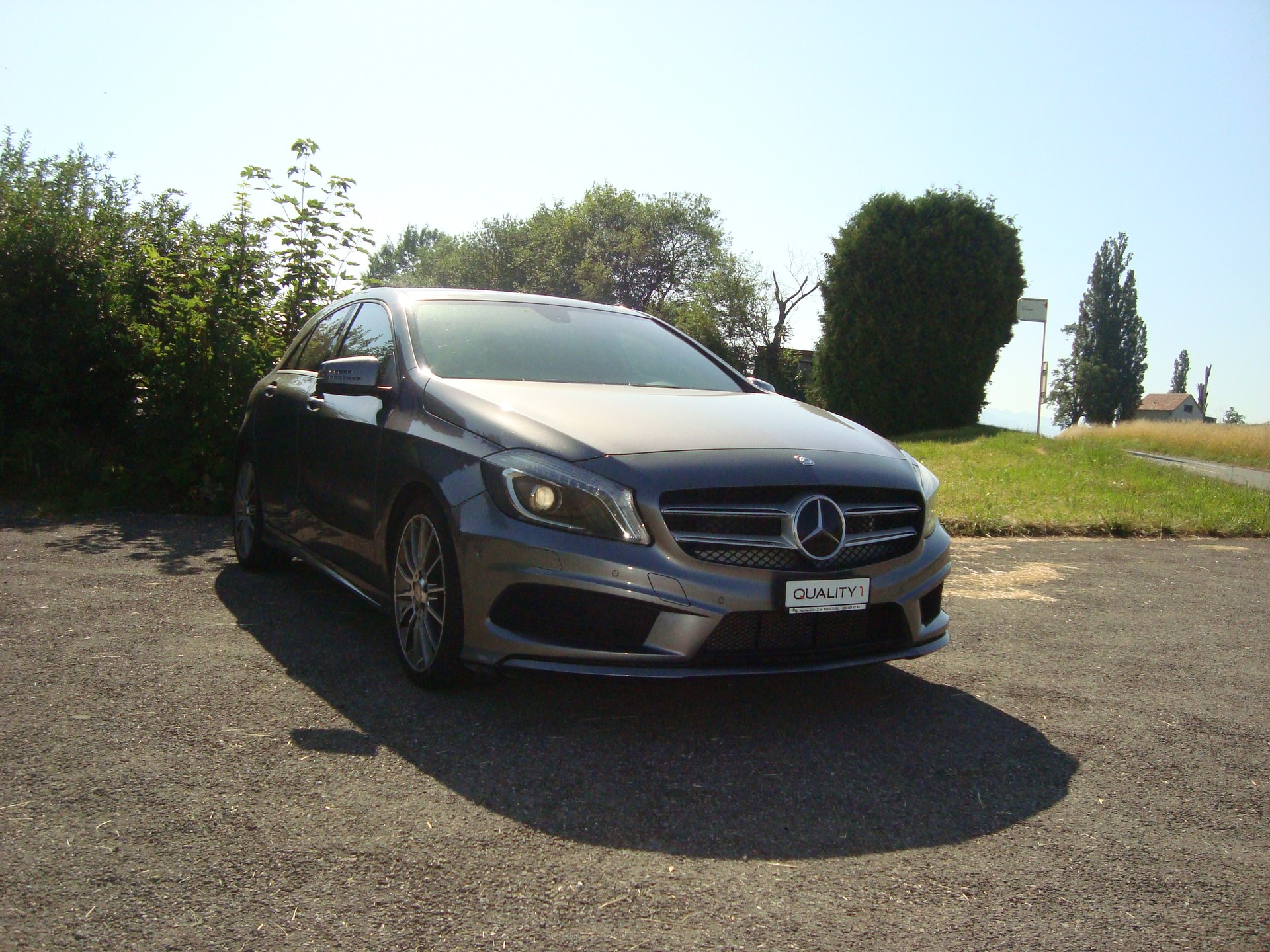 MERCEDES-BENZ A 220 4Matic 7G-DCT-image-1