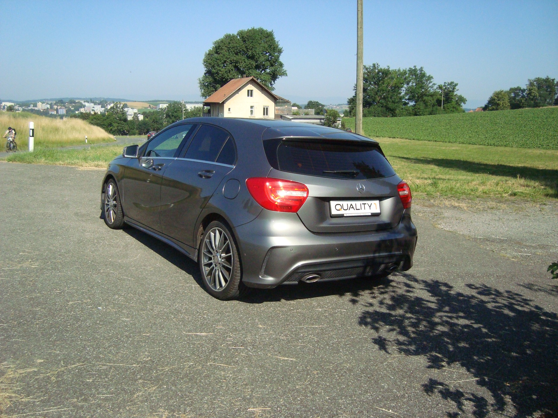 MERCEDES-BENZ A 220 4Matic 7G-DCT-image-3